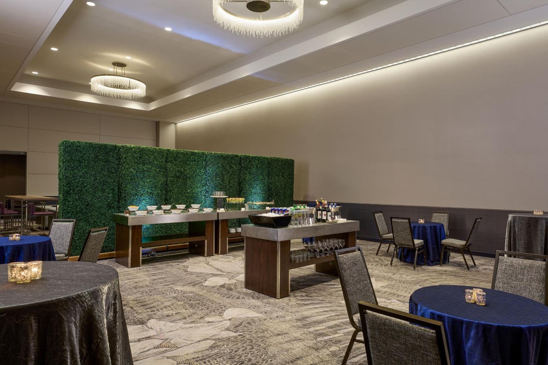 Renaissance Schaumburg Convention Center Hotel gallery photo in Schaumburg, IL — image 41