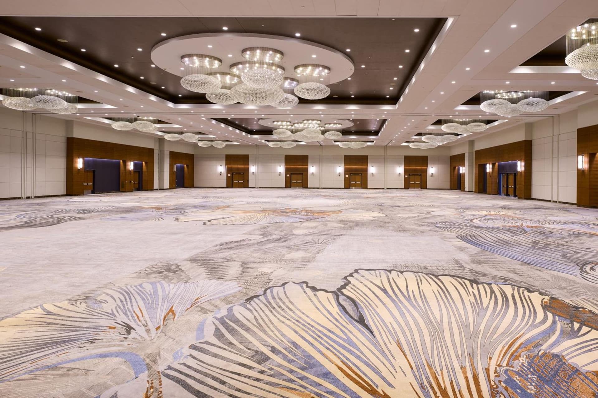 Renaissance Schaumburg Convention Center Hotel gallery photo in Schaumburg, IL — image 11