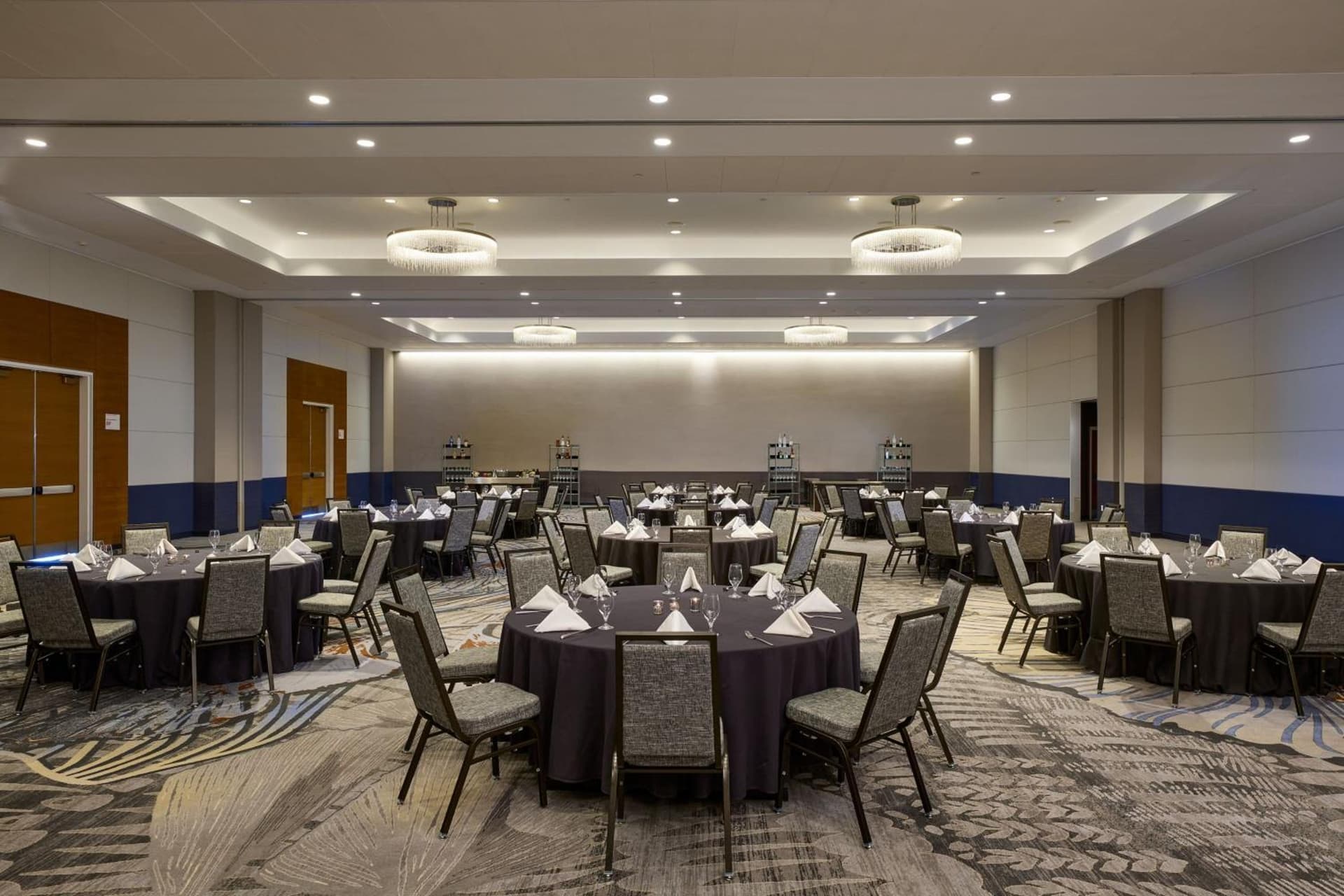 Renaissance Schaumburg Convention Center Hotel gallery photo in Schaumburg, IL — image 75