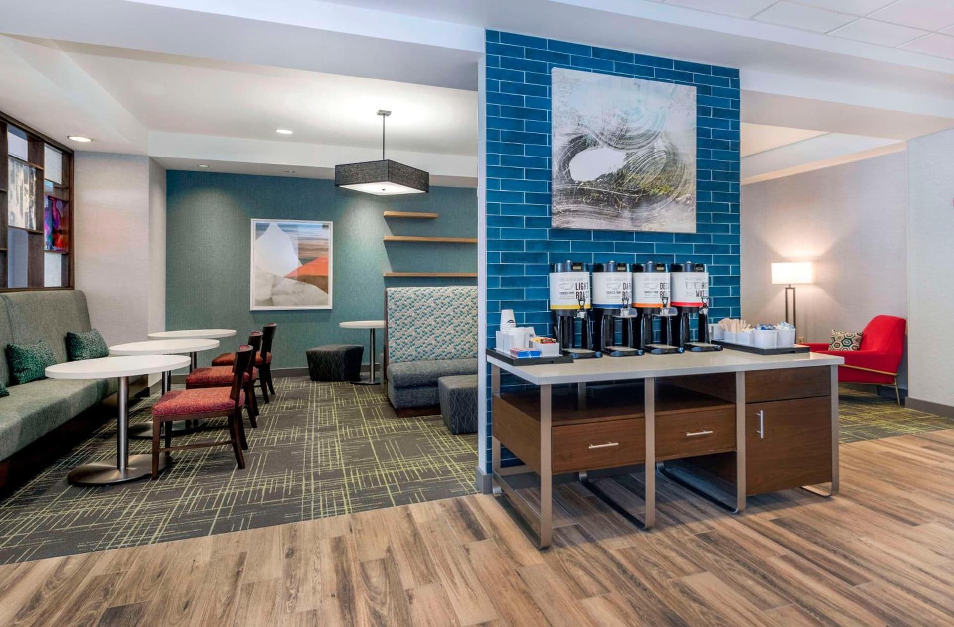 Hampton Inn & Suites Burlington property views in Burlington, NC — gallery photo 3