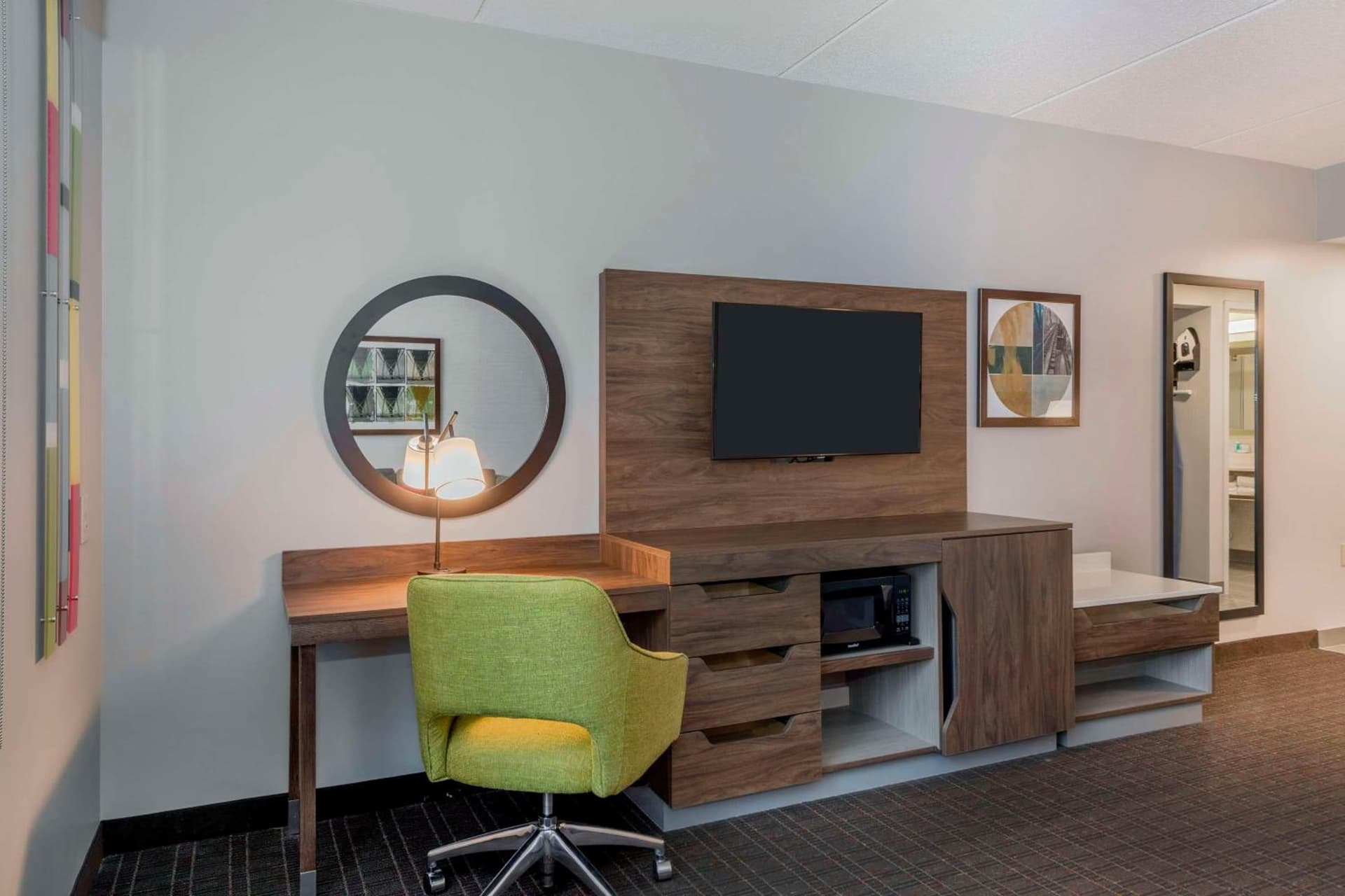 Hampton Inn & Suites Burlington gallery photo in Burlington, NC — image 13