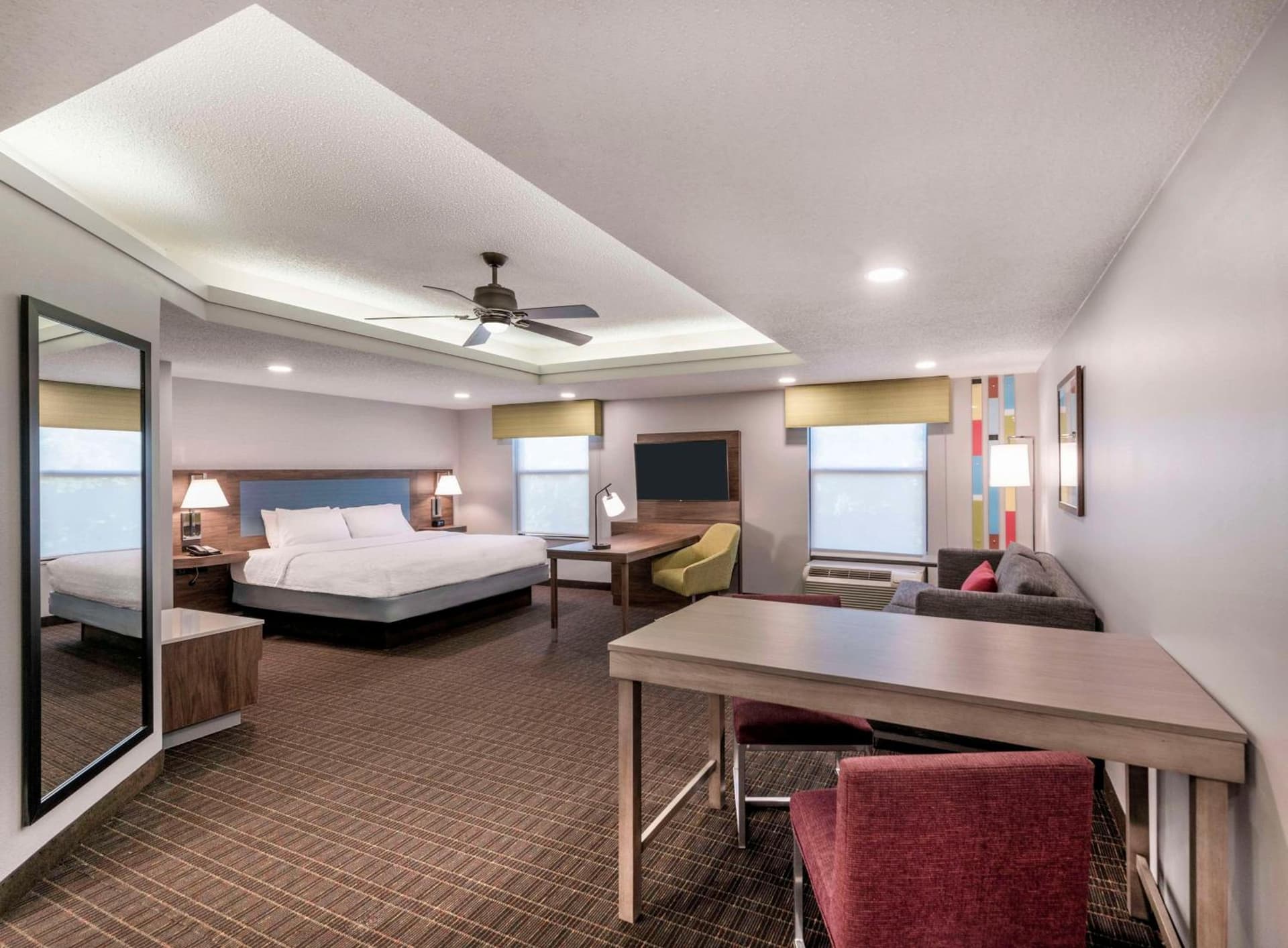 Hampton Inn & Suites Burlington gallery photo in Burlington, NC — image 12