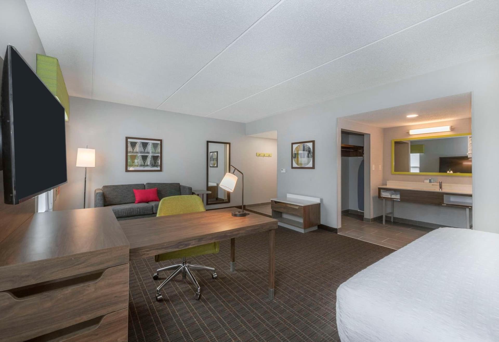 Hampton Inn & Suites Burlington gallery photo in Burlington, NC — image 14