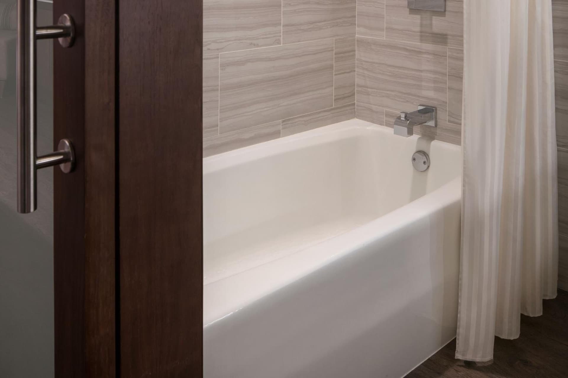 Fullerton Marriott at California State University gallery photo in Fullerton, CA — image 46