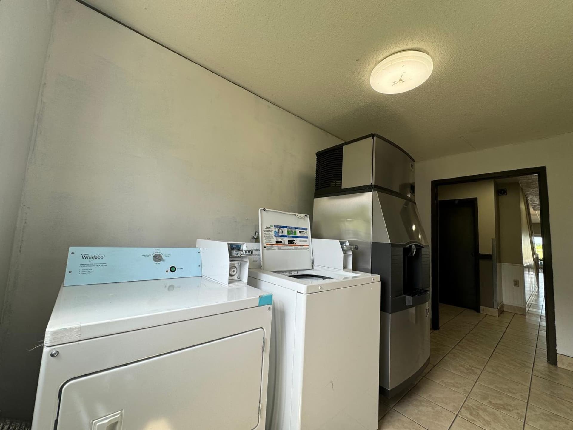South Ridge Inn gallery photo in North Ridgeville, OH — image 10