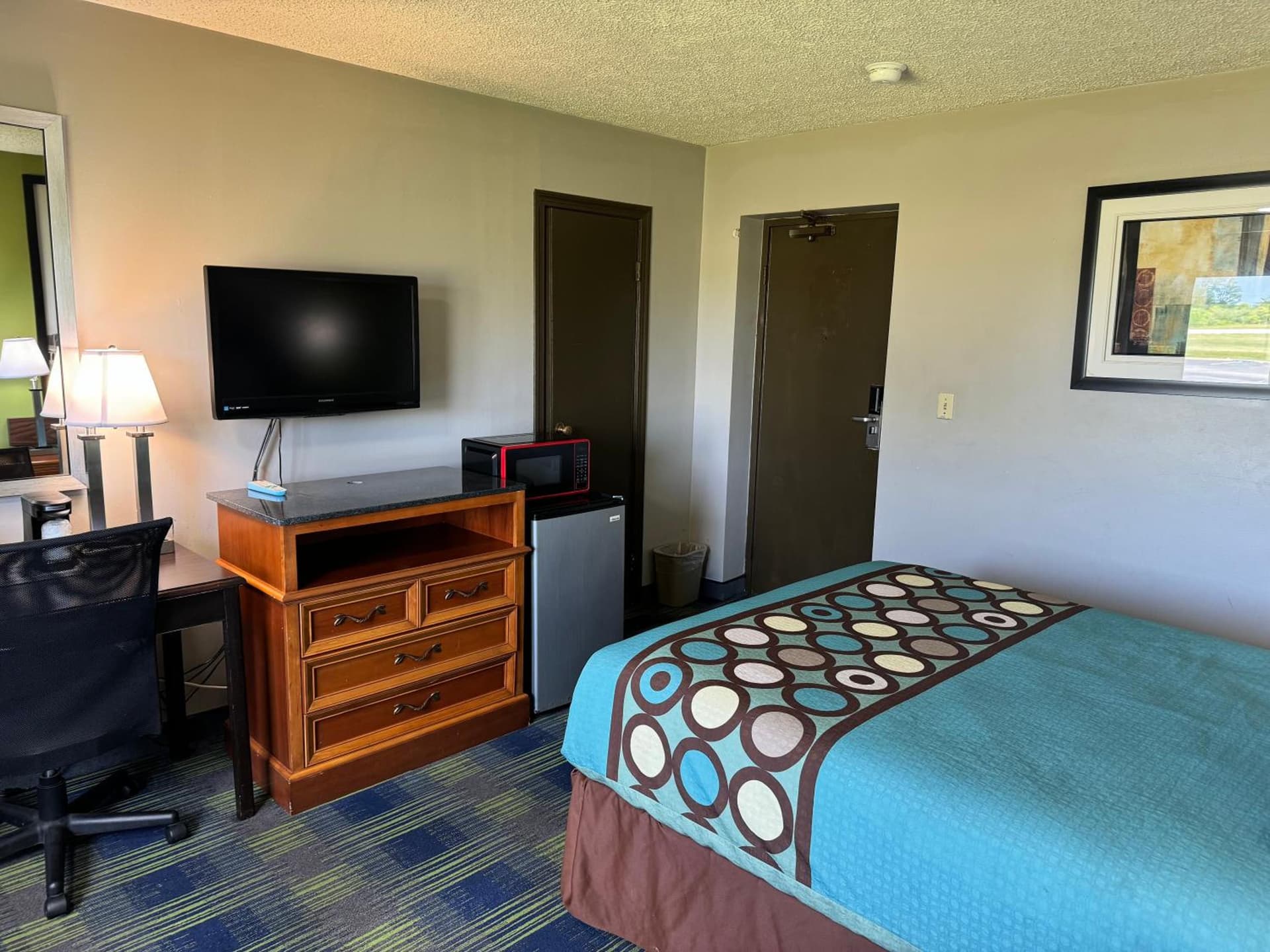 South Ridge Inn gallery photo in North Ridgeville, OH — image 14