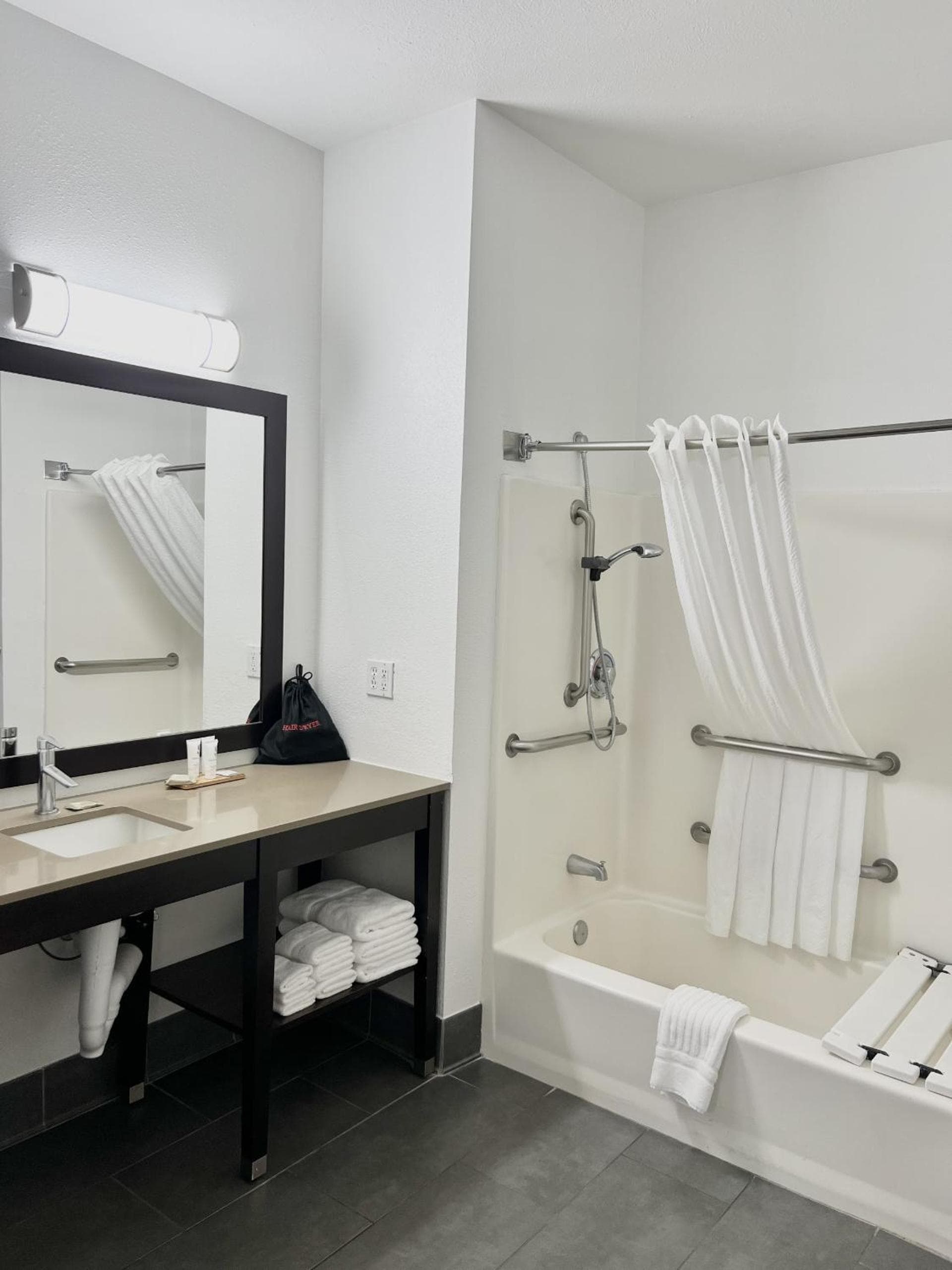 Country Inn & Suites by Radisson, Tucson Airport, AZ gallery photo in Tucson, AZ — image 17