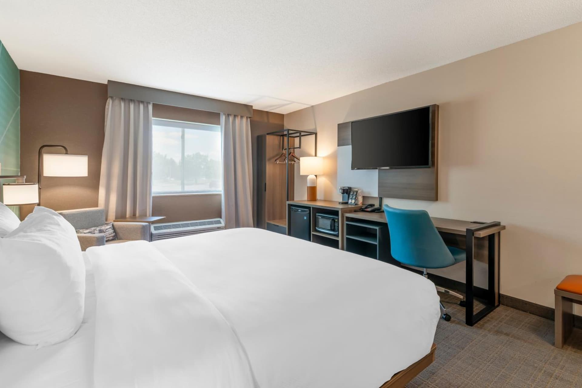 Comfort Inn & Suites Saratoga Springs gallery photo in Saratoga Springs, NY — image 32