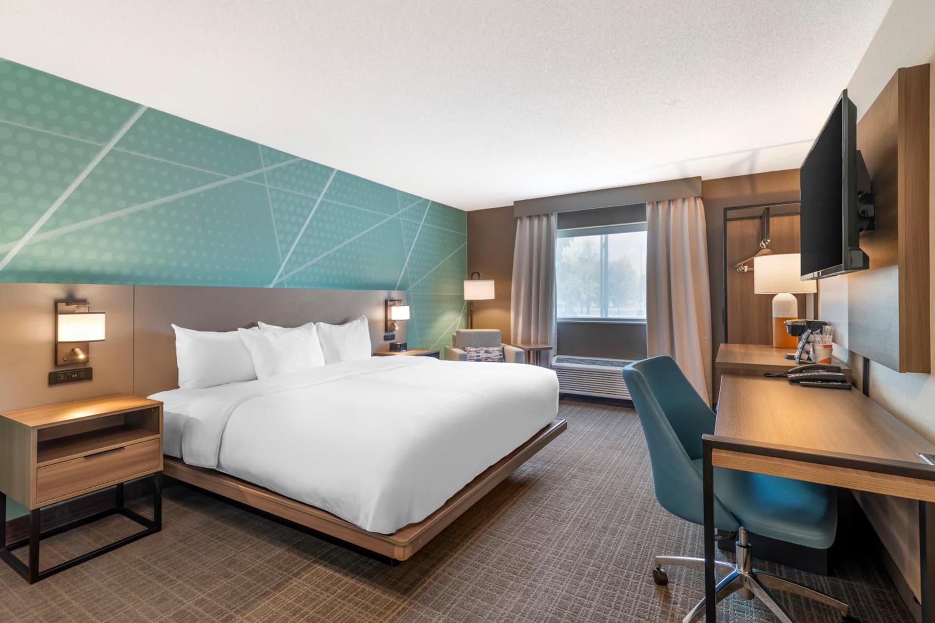 Comfort Inn & Suites Saratoga Springs gallery photo in Saratoga Springs, NY — image 35