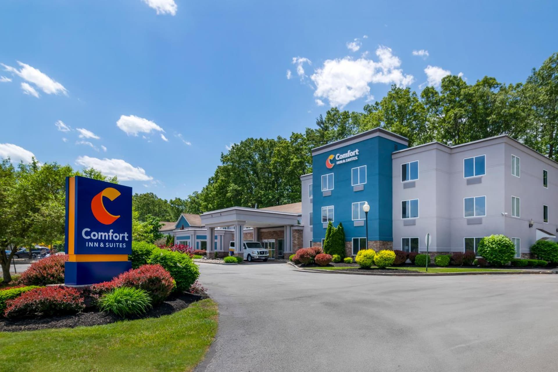 Comfort Inn & Suites Saratoga Springs property views in Saratoga Springs, NY — gallery photo 3