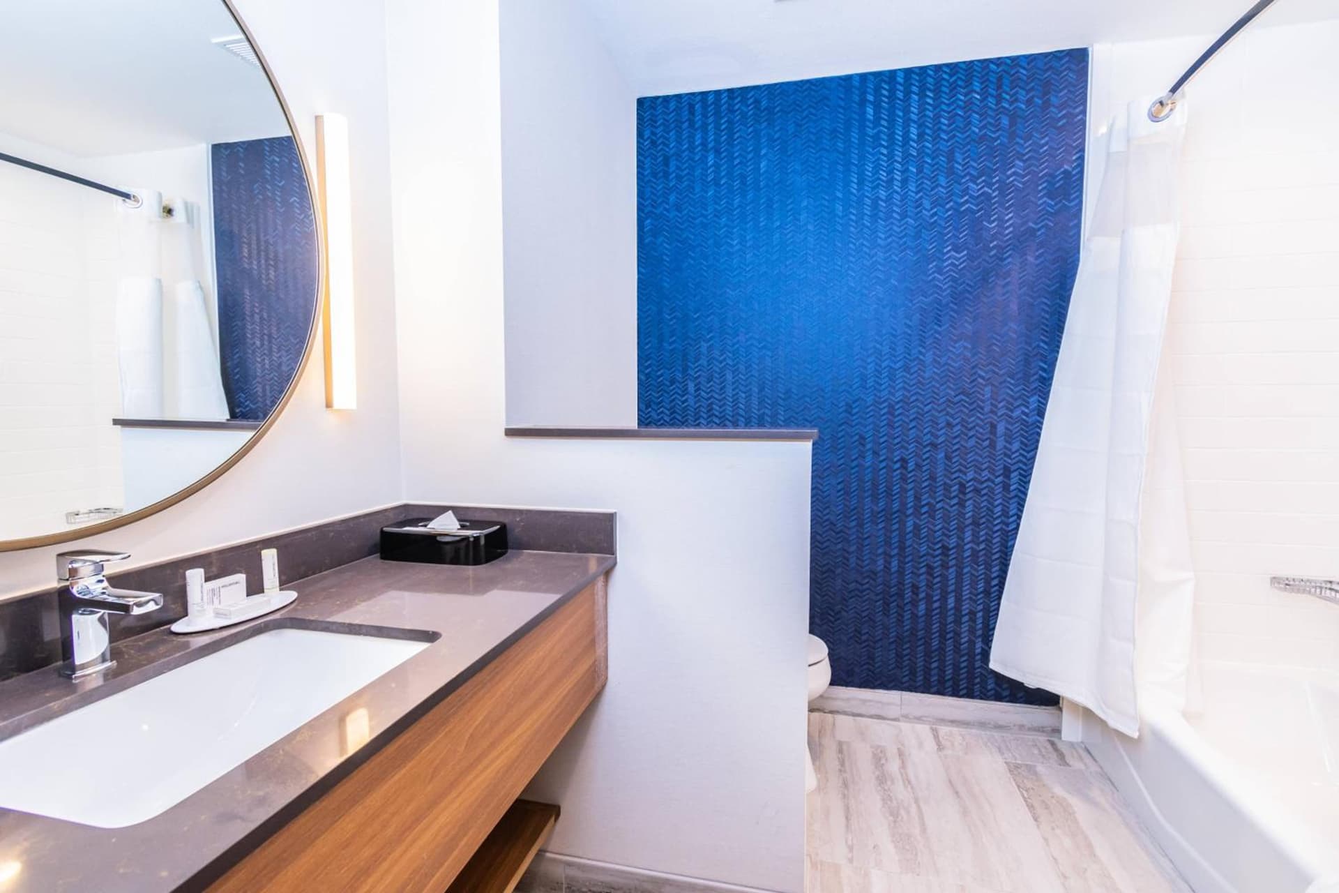 Fairfield by Marriott Inn & Suites Houston League City gallery photo in League City, TX — image 35
