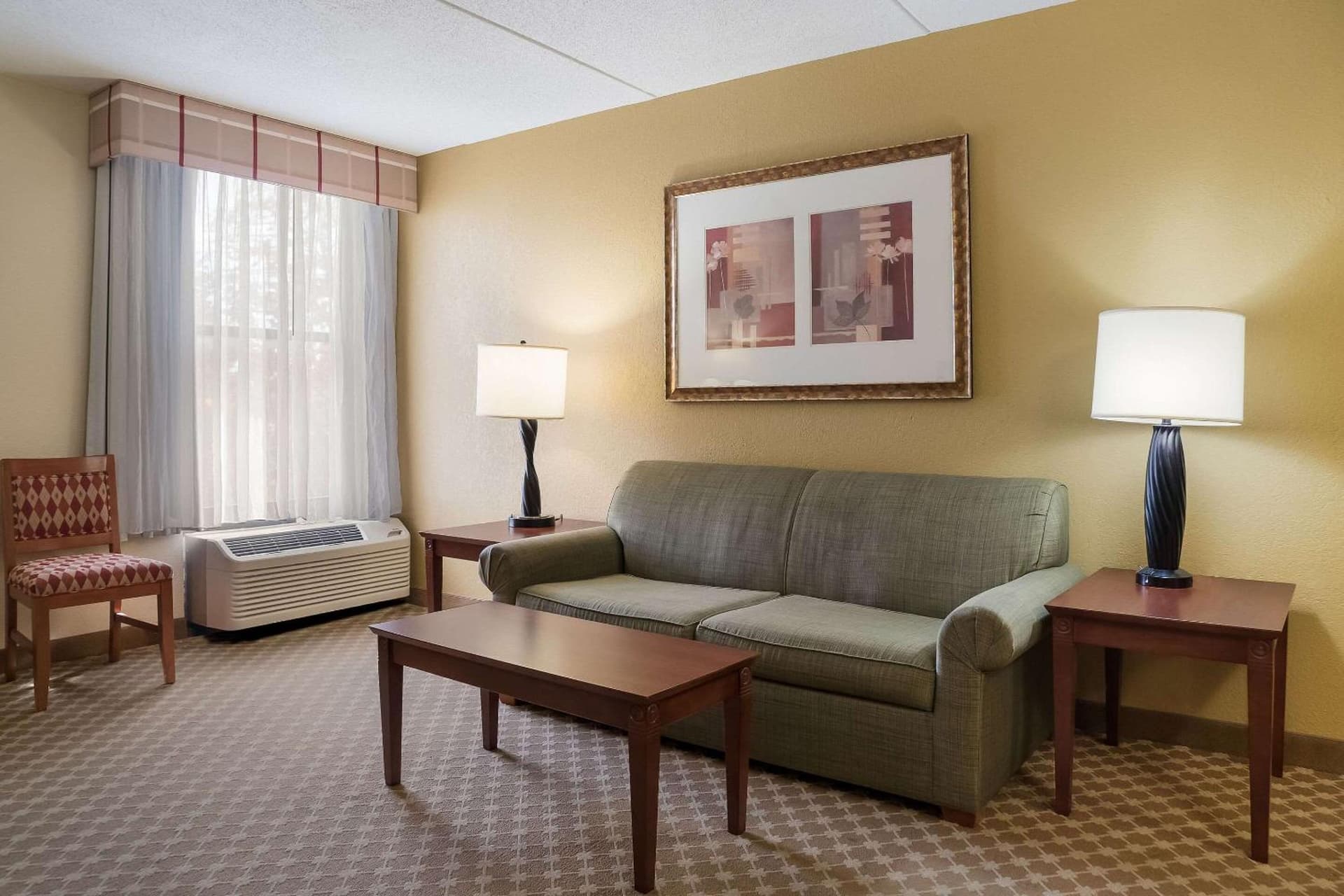 Quality Inn & Suites gallery photo in Saginaw, MI — image 15