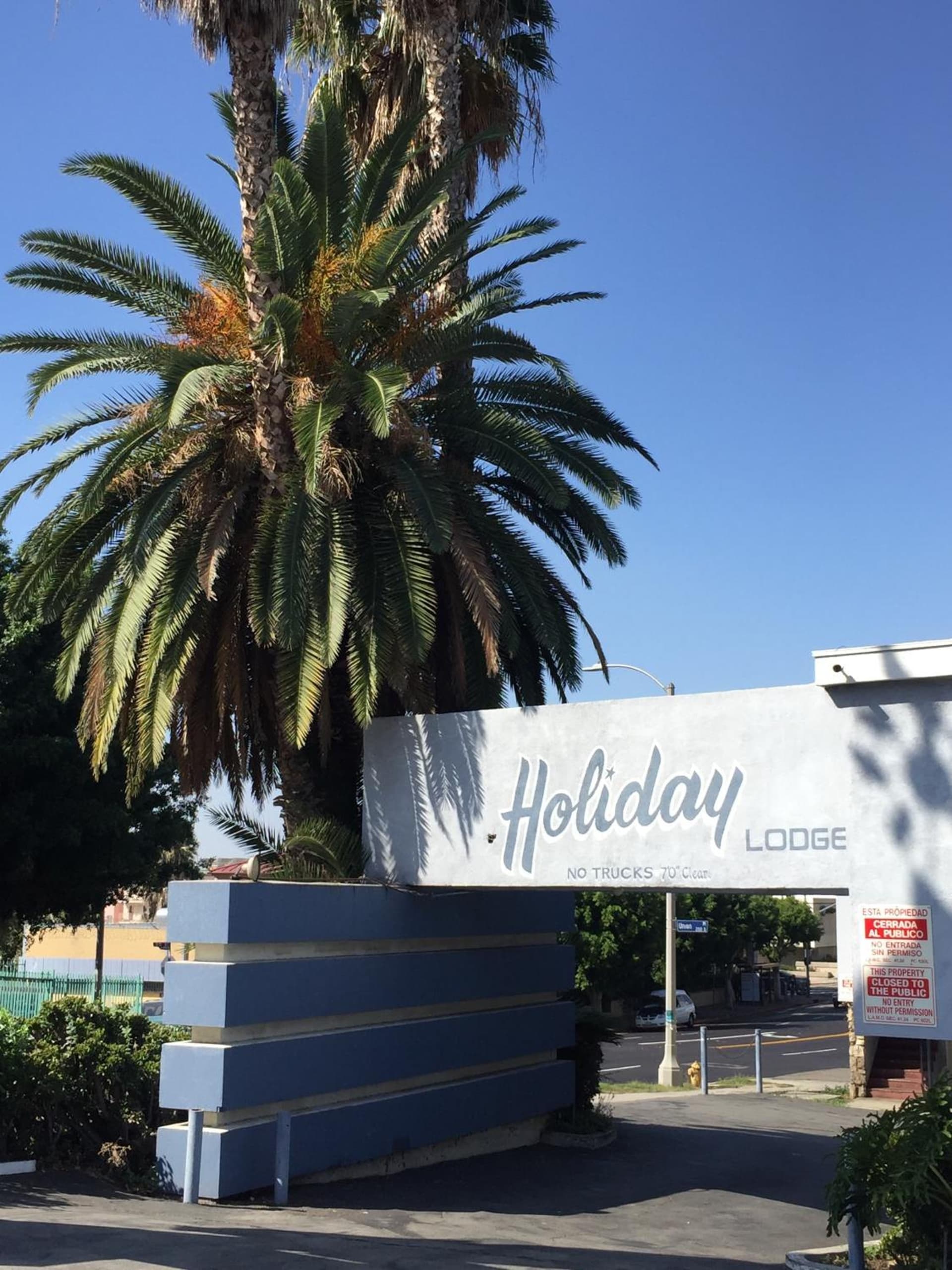 Holiday Lodge property views in Los Angeles, CA — gallery photo 3