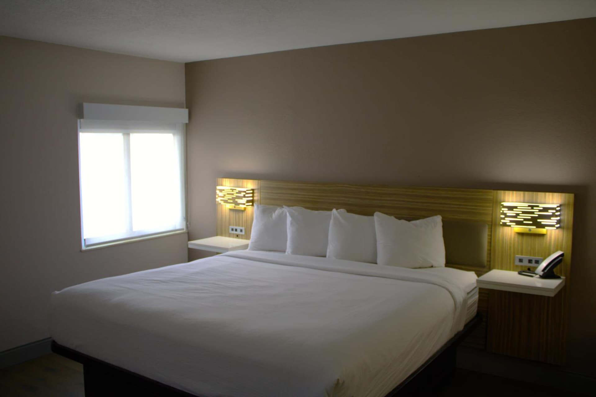 Baymont Inn & Suites San Marcos gallery photo in San Marcos, TX — image 12