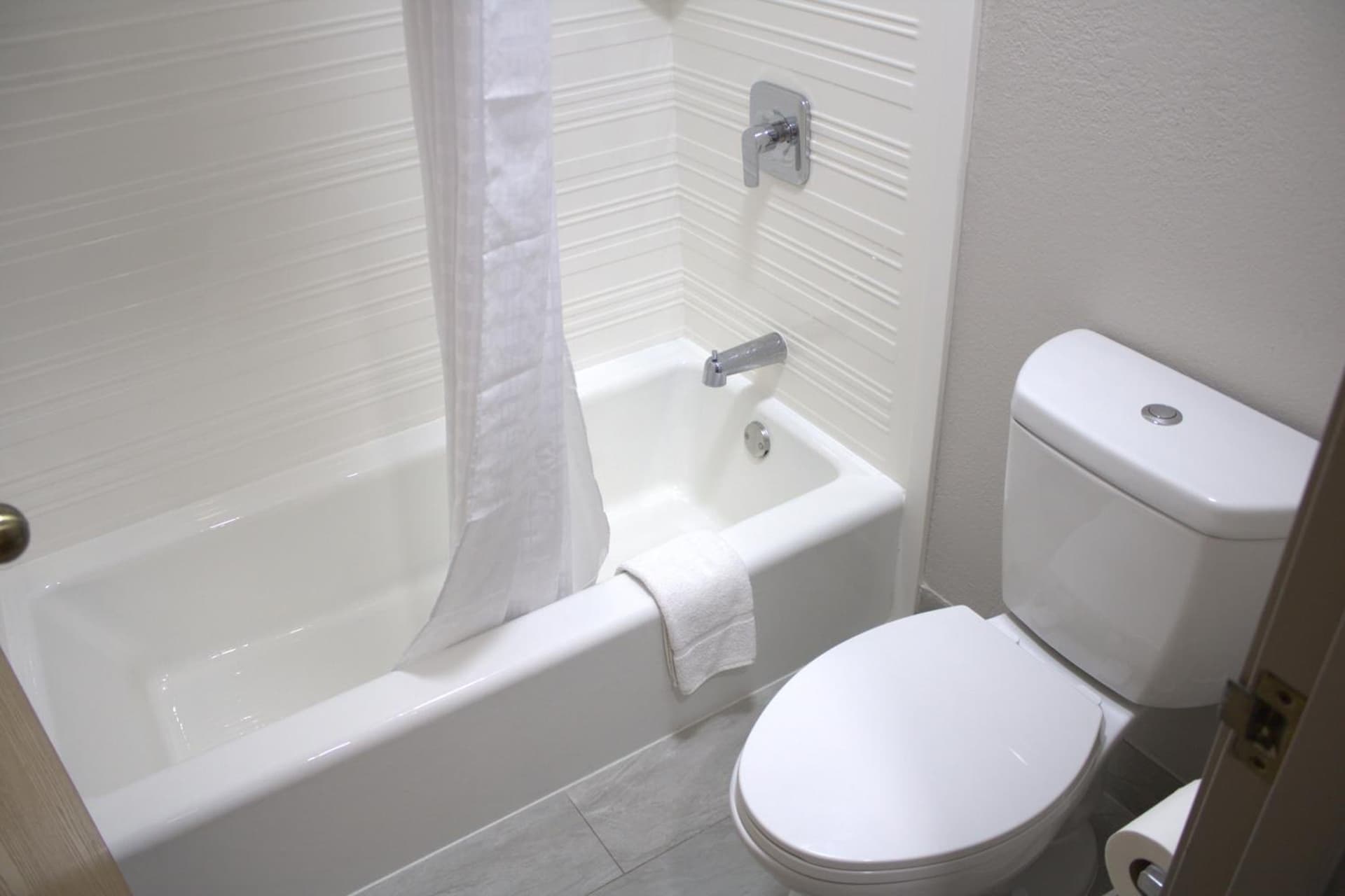 Baymont Inn & Suites San Marcos gallery photo in San Marcos, TX — image 4