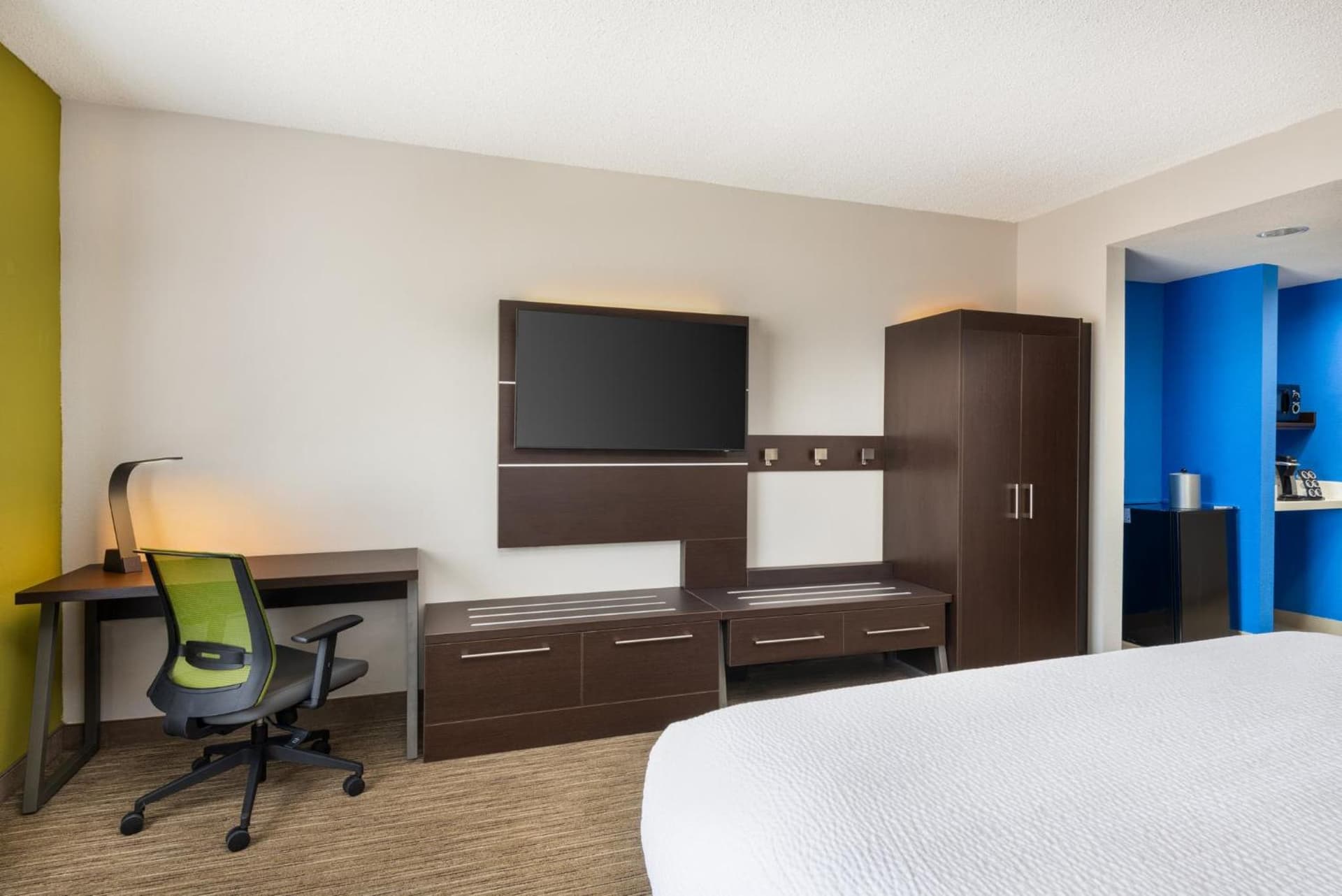 Holiday Inn Express & Suites Spring Hill by IHG gallery photo in Spring Hill, FL — image 31
