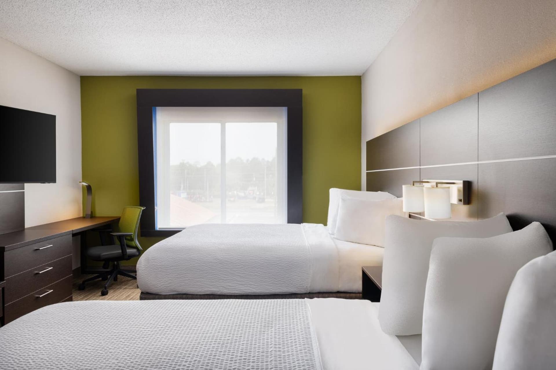 Holiday Inn Express & Suites Spring Hill by IHG gallery photo in Spring Hill, FL — image 18
