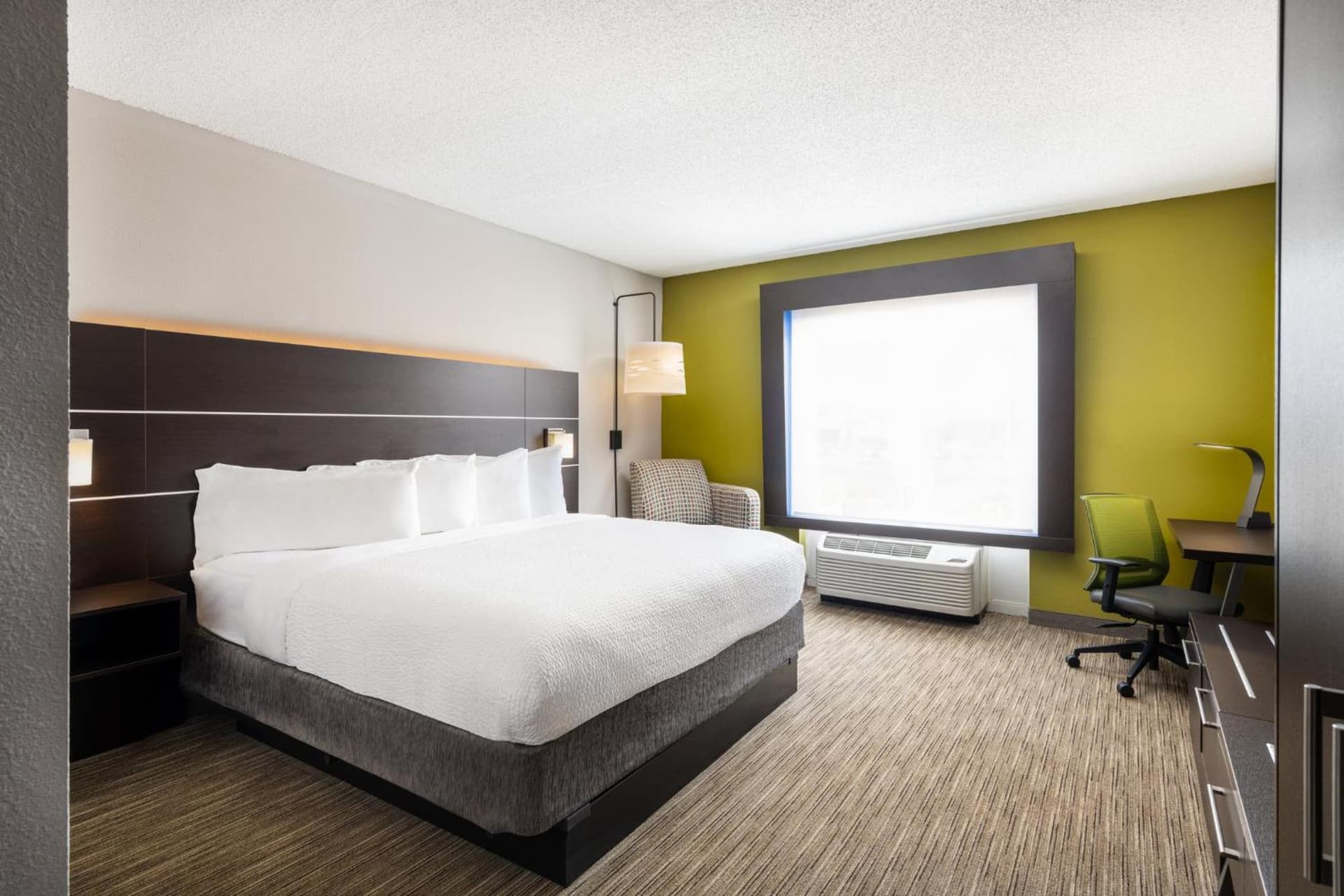 Holiday Inn Express & Suites Spring Hill by IHG gallery photo in Spring Hill, FL — image 25