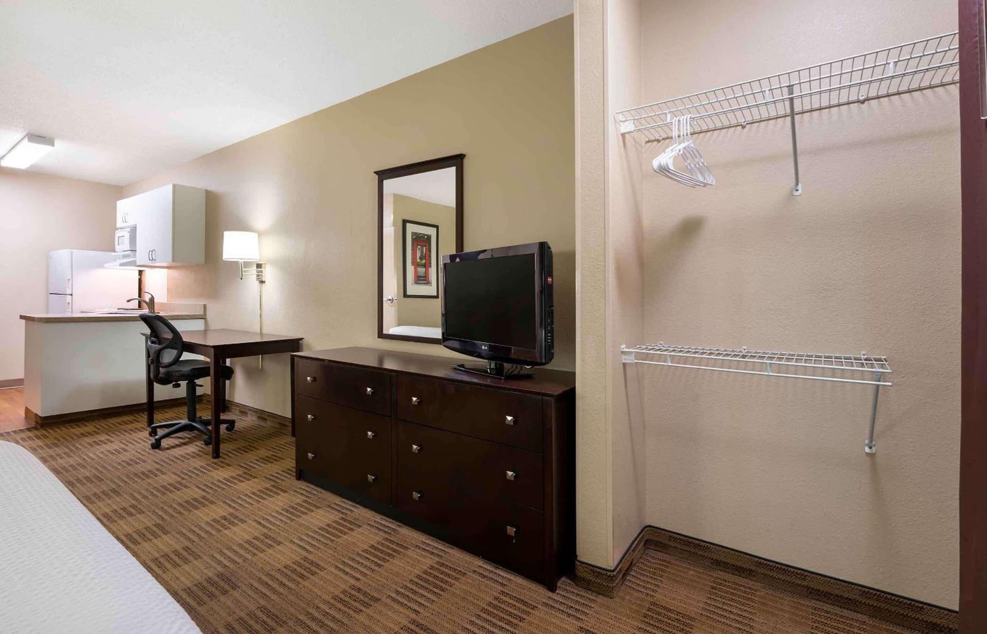 Extended Stay America Select Suites - Peoria - North gallery photo in Peoria, IL — image 22