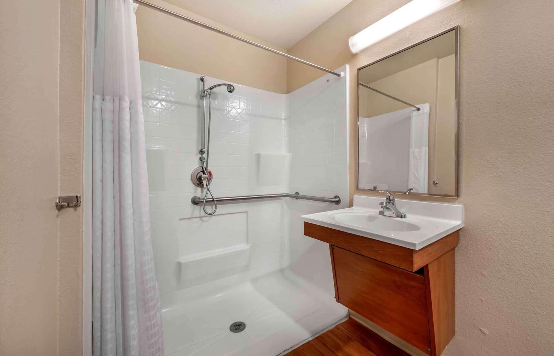 Extended Stay America Select Suites - Dayton - Miamisburg gallery photo in Dayton, OH — image 8