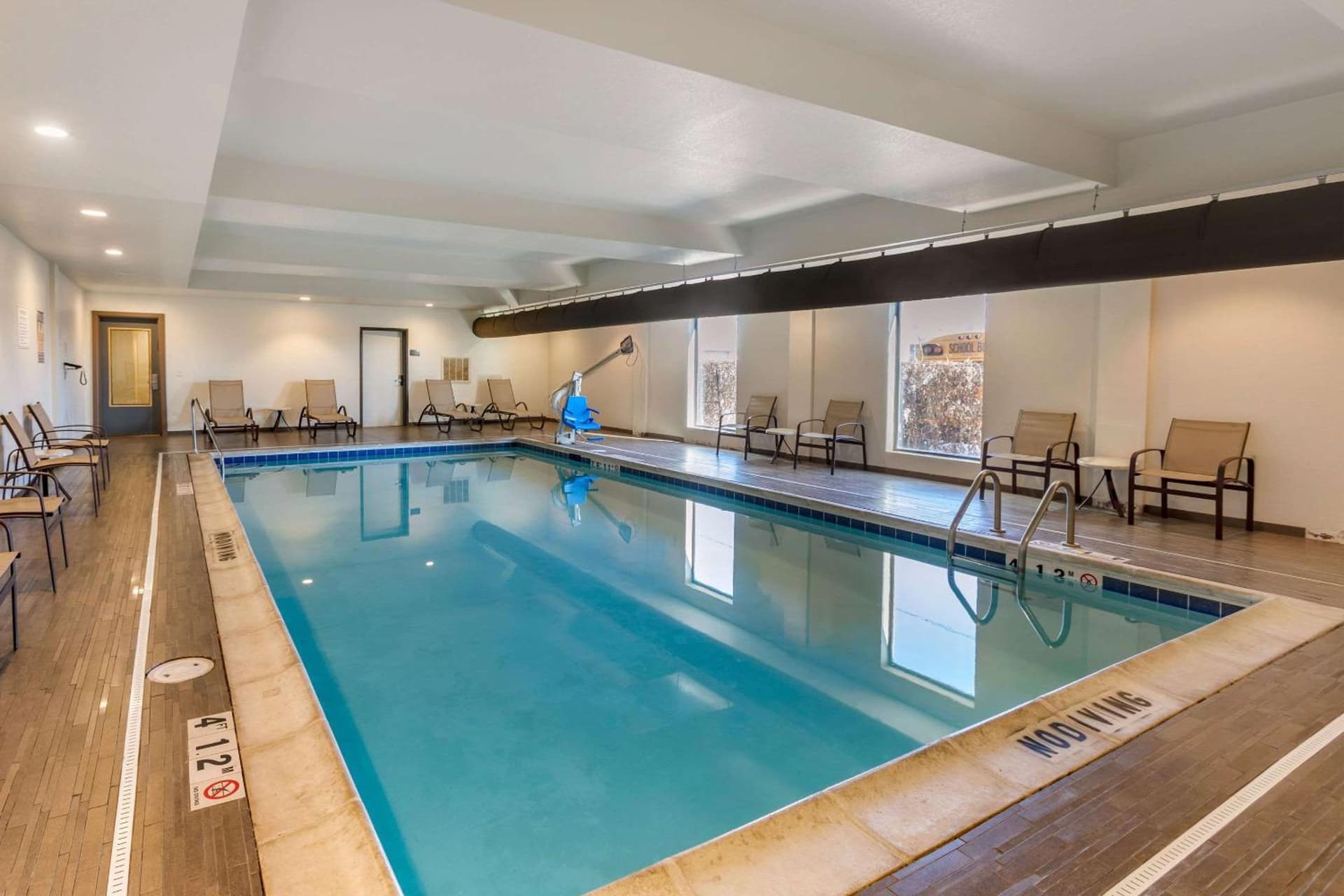 MainStay Suites Near Denver Downtown interior in Denver, CO — gallery photo 2
