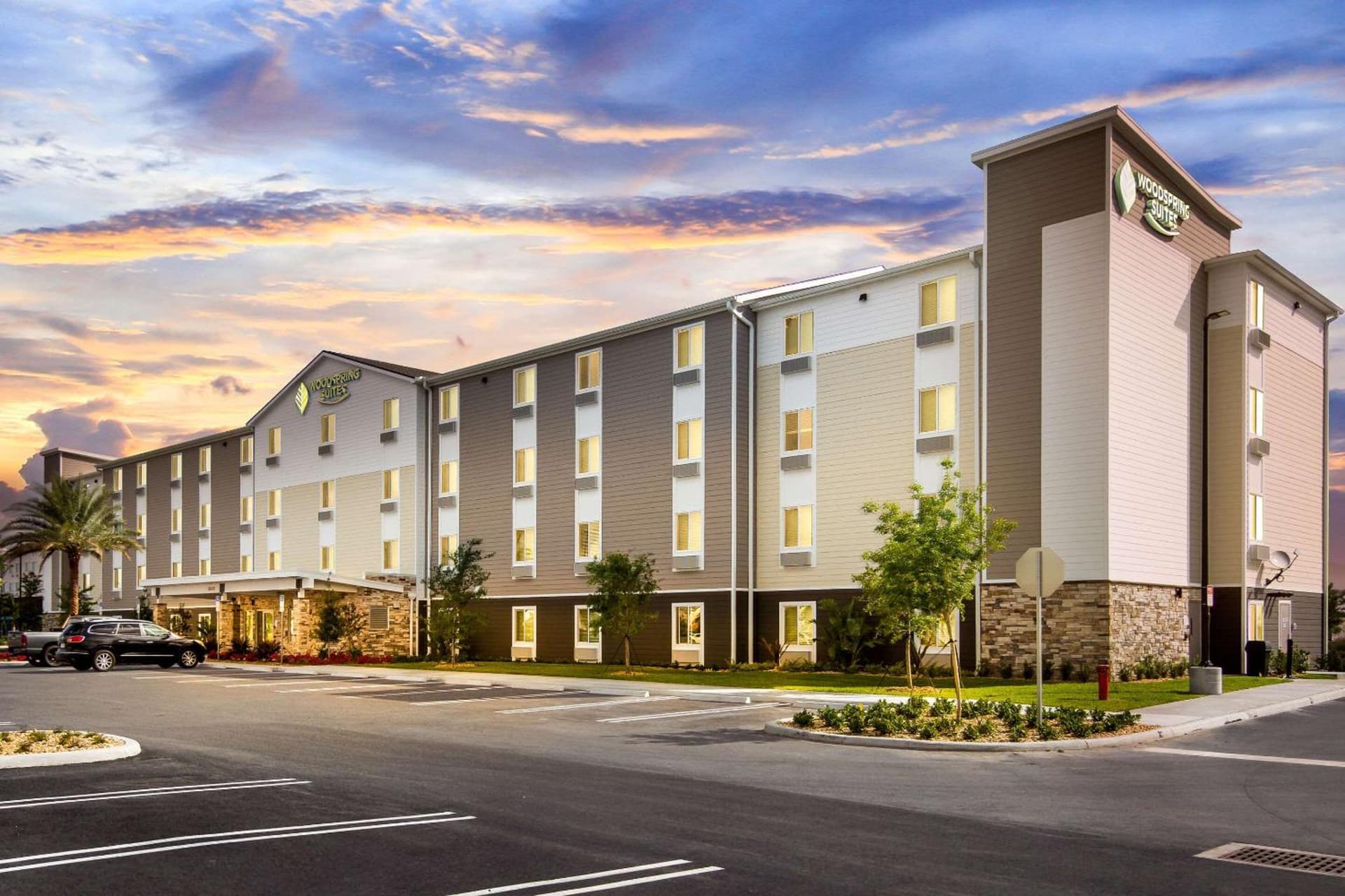 WoodSpring Suites Port St Lucie interior in Port Saint Lucie, FL — gallery photo 2