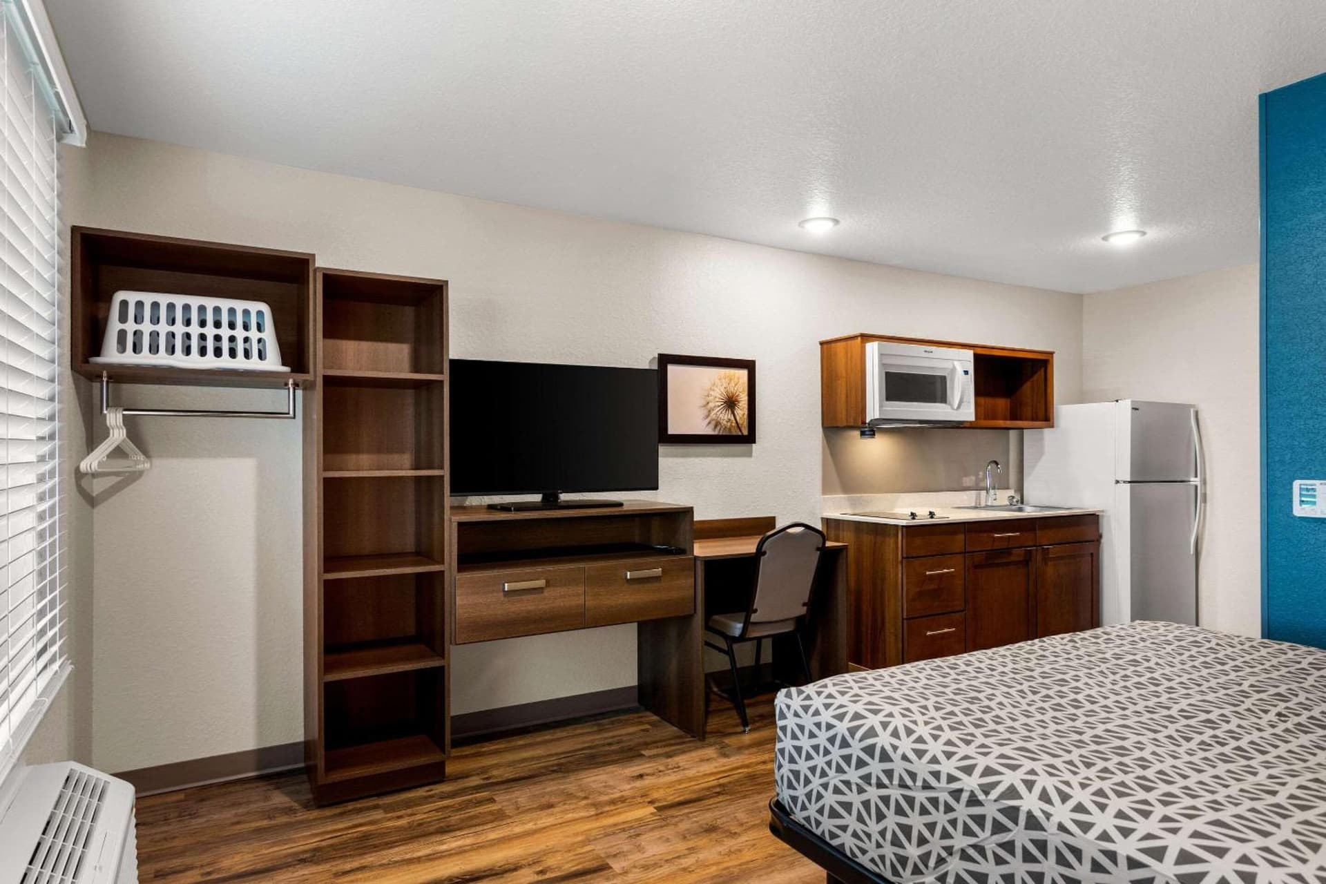 WoodSpring Suites Port St Lucie gallery photo in Port Saint Lucie, FL — image 17