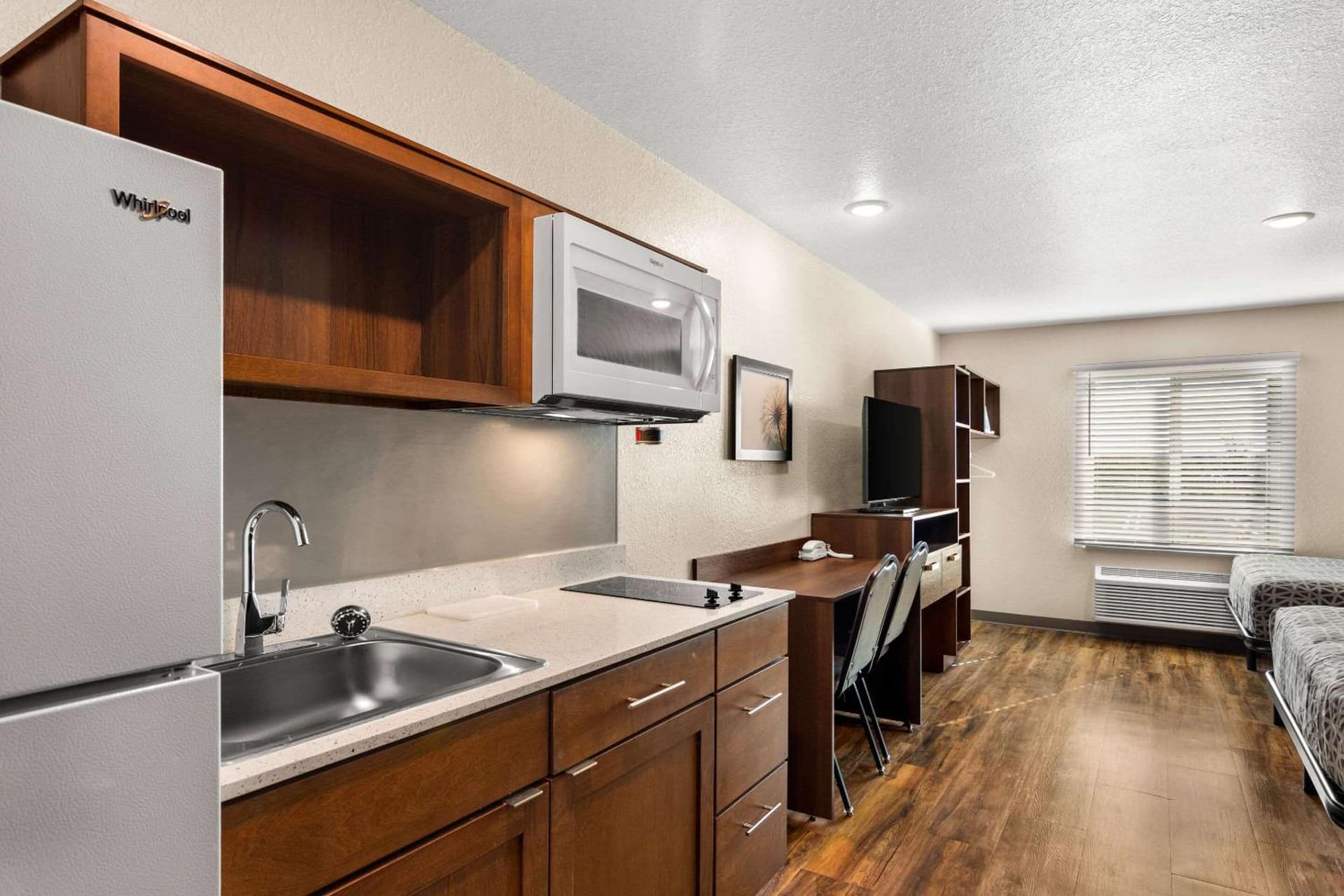 WoodSpring Suites Port St Lucie gallery photo in Port Saint Lucie, FL — image 7