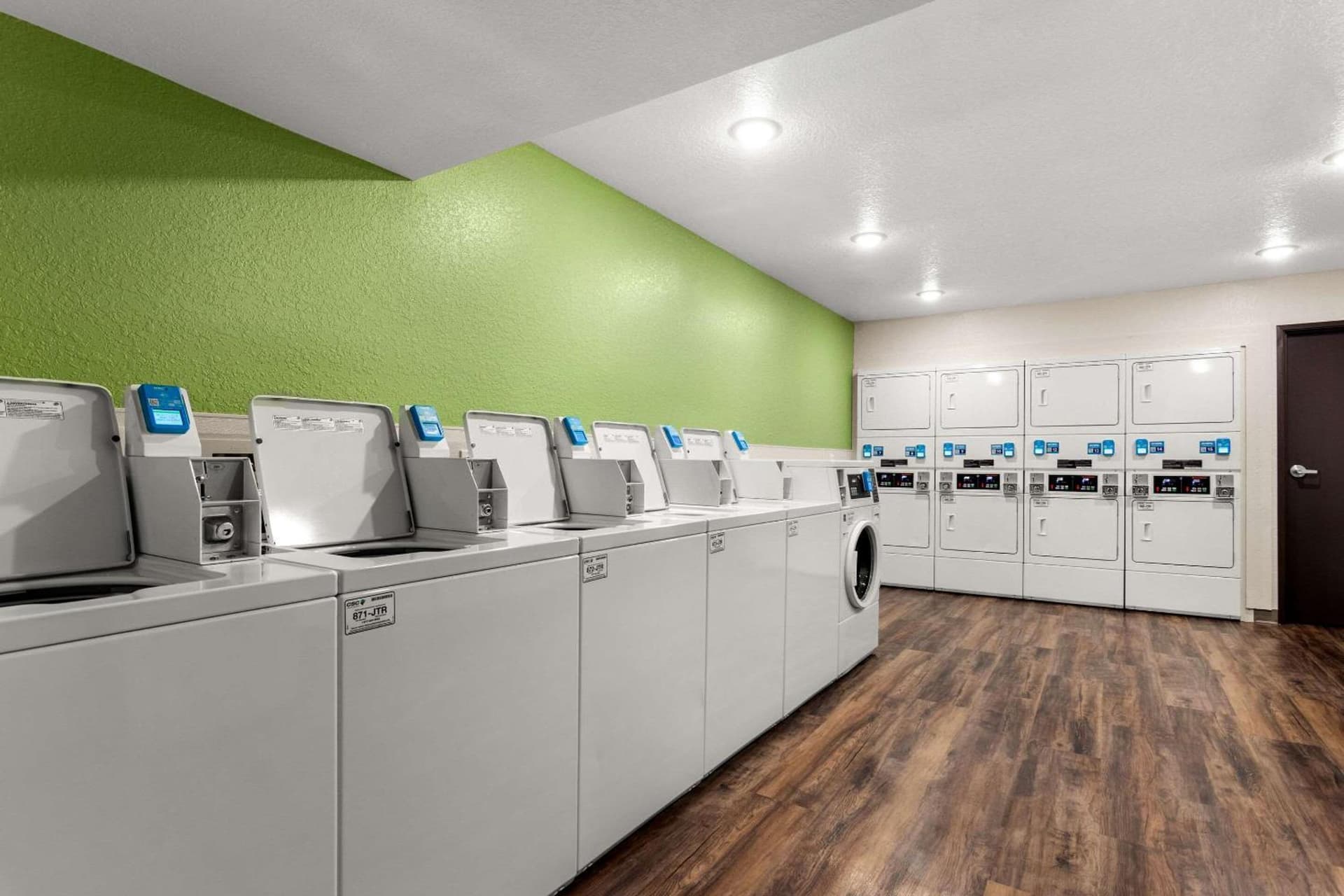 WoodSpring Suites Port St Lucie gallery photo in Port Saint Lucie, FL — image 8
