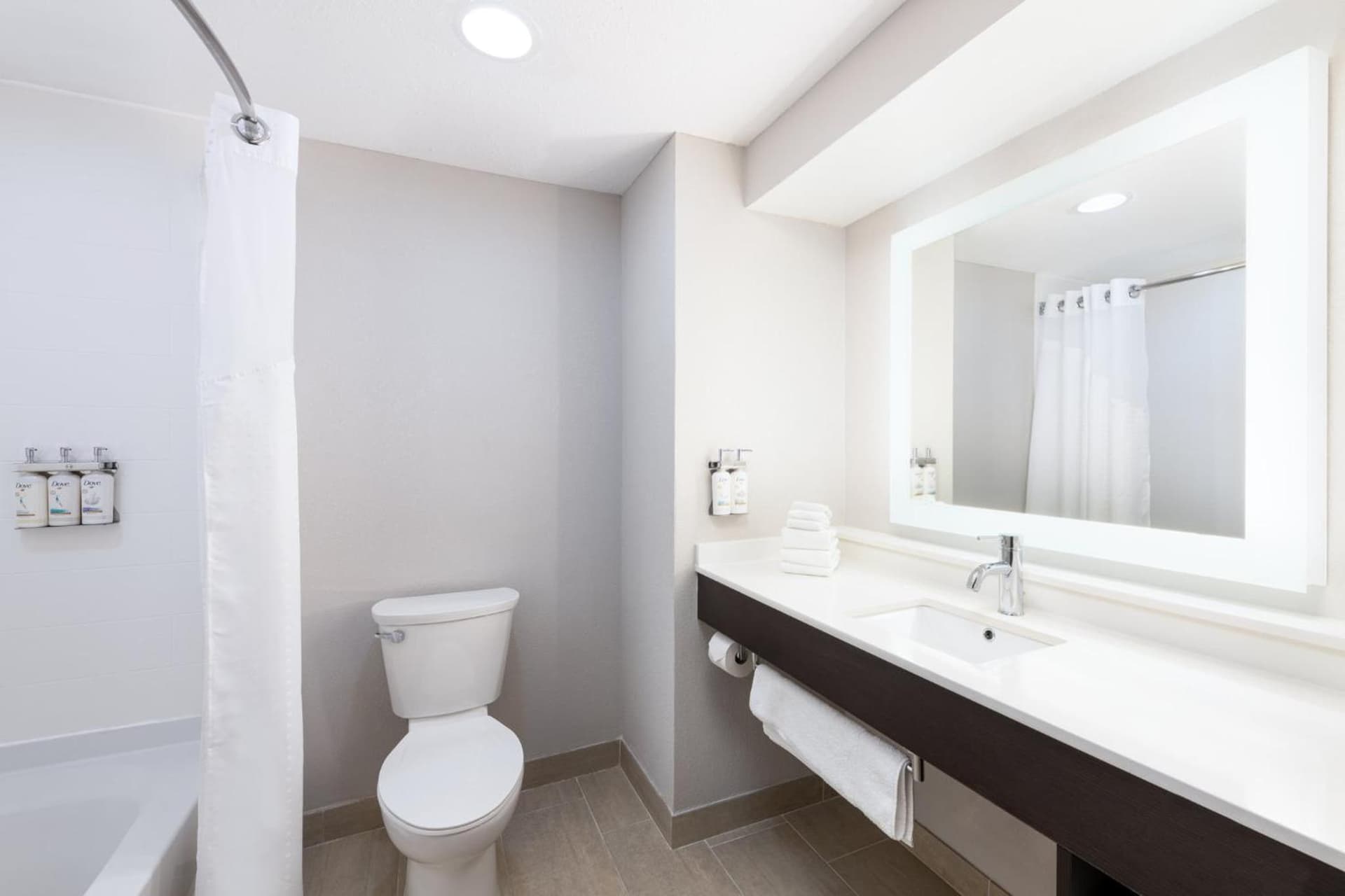 Holiday Inn Express & Suites Spring Hill by IHG gallery photo in Spring Hill, FL — image 49