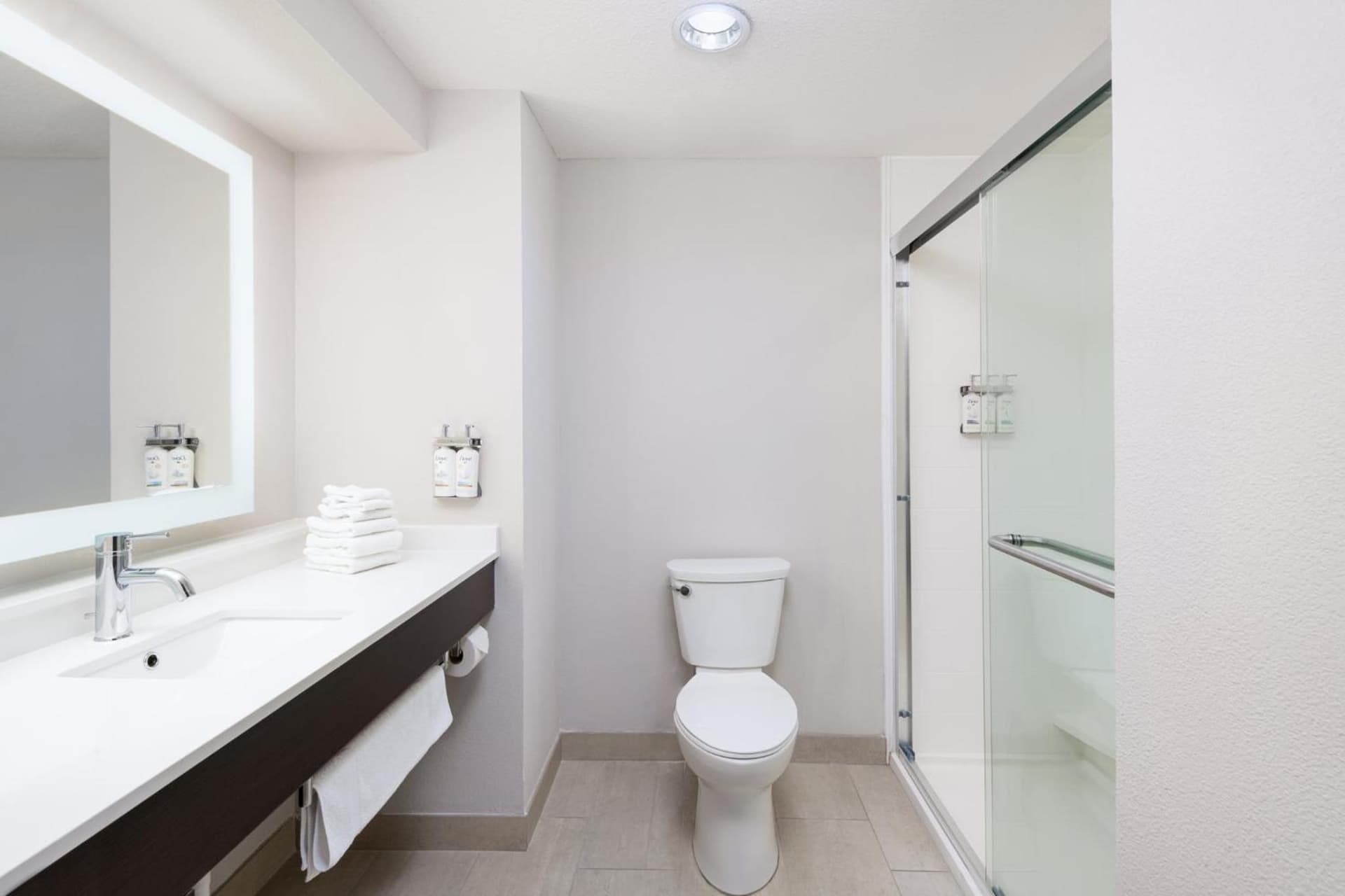 Holiday Inn Express & Suites Spring Hill by IHG gallery photo in Spring Hill, FL — image 13