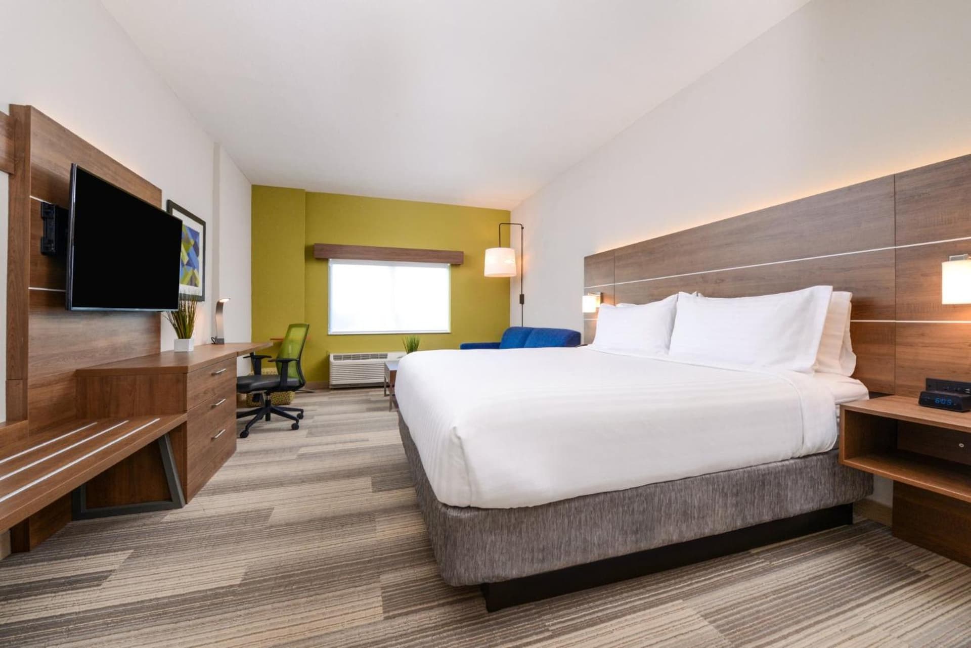 Holiday Inn Express & Suites - St. Petersburg - Madeira Beach by IHG gallery photo in St Petersburg, FL — image 52