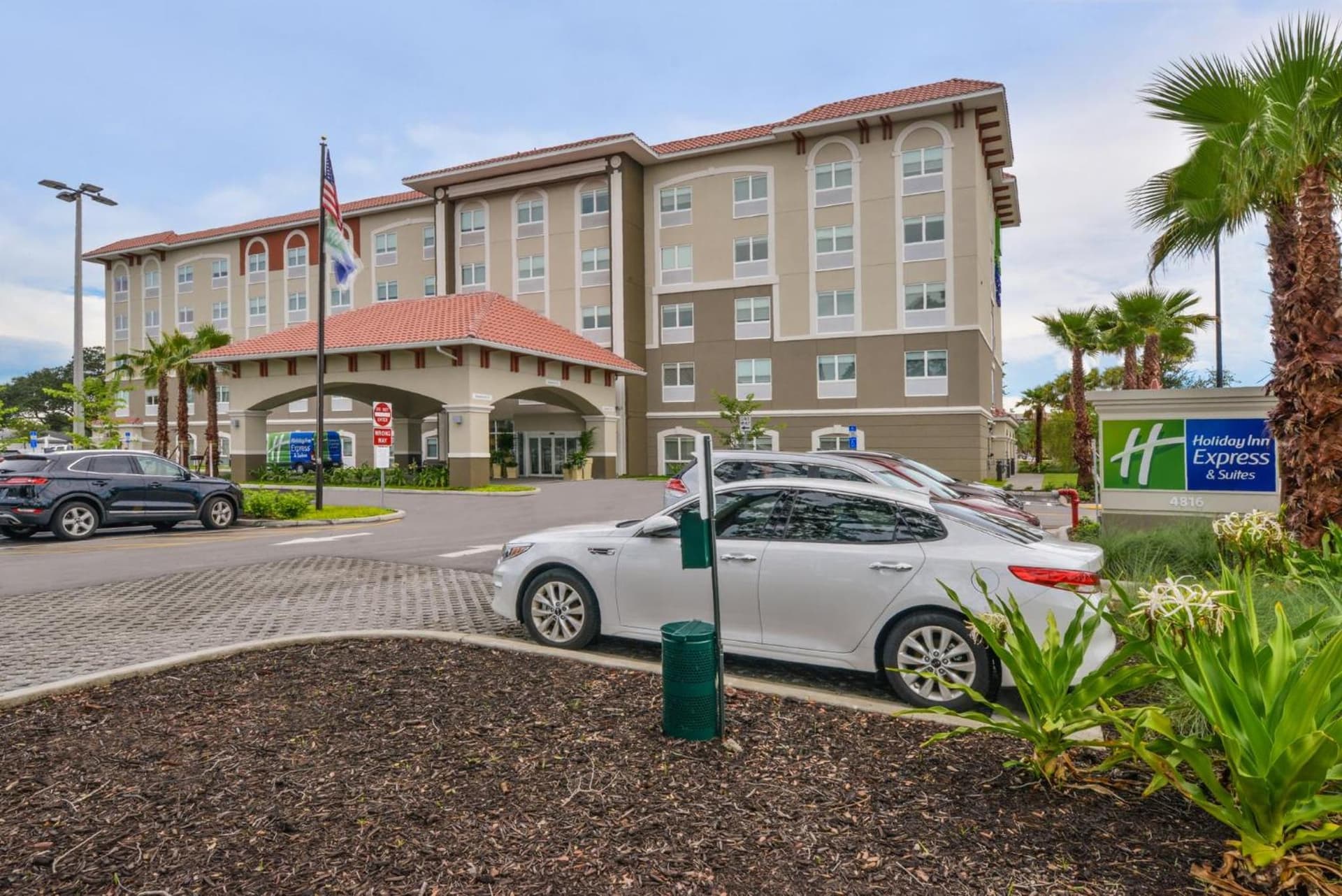 Holiday Inn Express & Suites - St. Petersburg - Madeira Beach by IHG gallery photo in St Petersburg, FL — image 88
