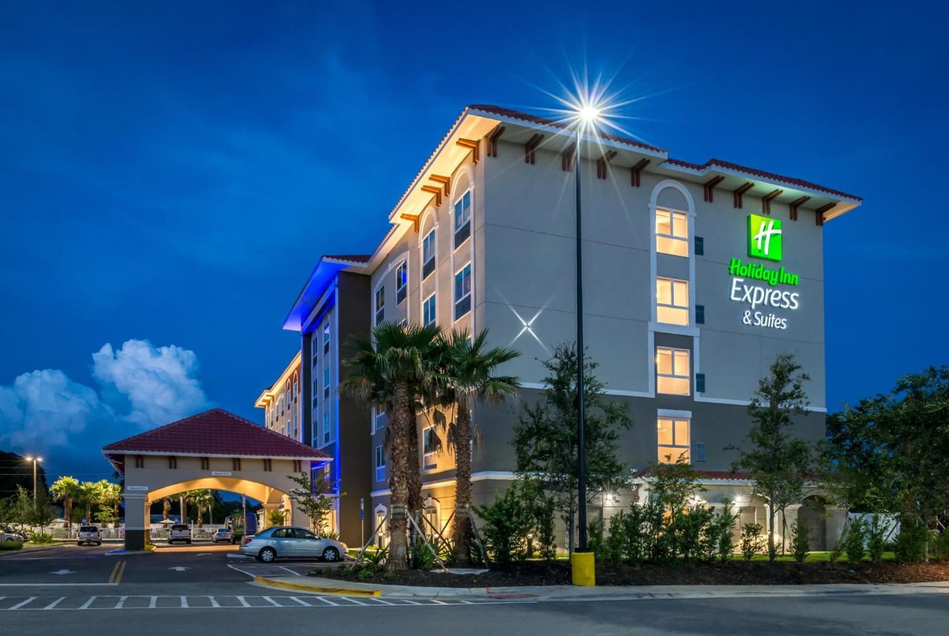 Holiday Inn Express & Suites - St. Petersburg - Madeira Beach by IHG gallery photo in St Petersburg, FL — image 27