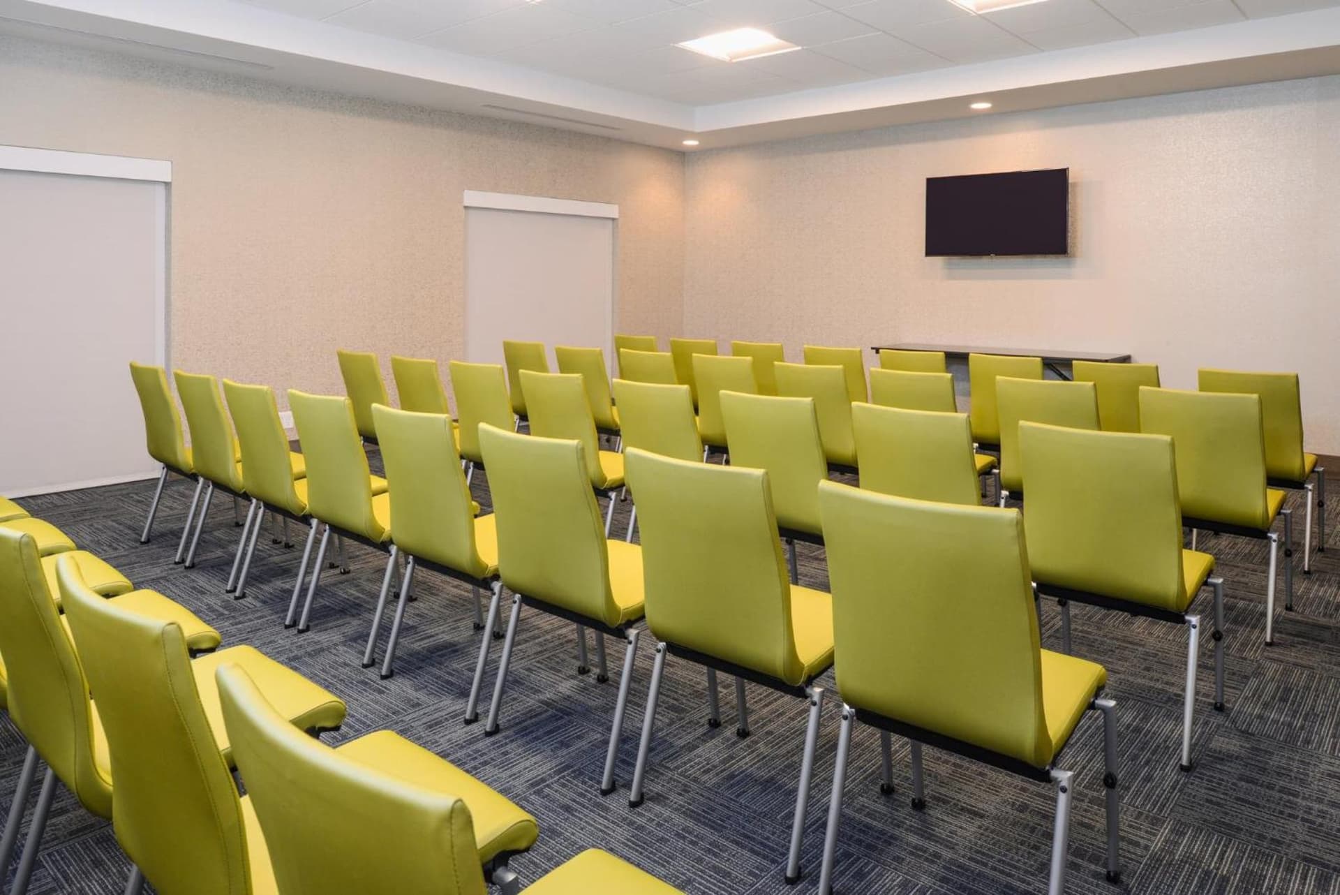 Holiday Inn Express & Suites - St. Petersburg - Madeira Beach by IHG gallery photo in St Petersburg, FL — image 85