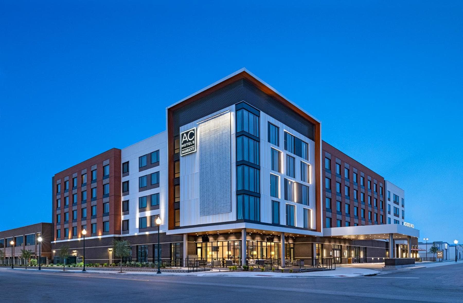AC Hotel by Marriott Waco Downtown gallery photo in Waco, TX — image 40