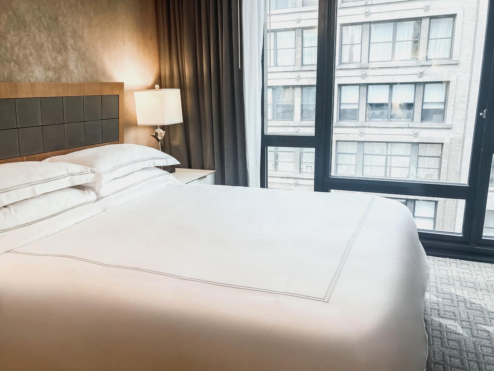 Executive Hotel Le Soleil New York gallery photo in New York, NY — image 69