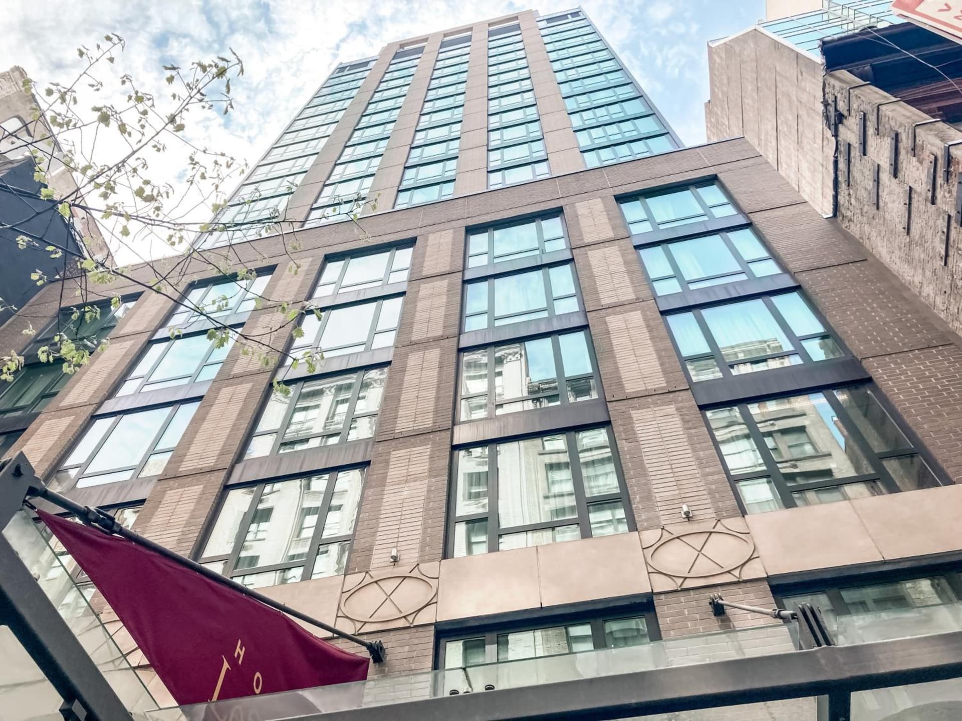 Executive Hotel Le Soleil New York interior in New York, NY — gallery photo 2