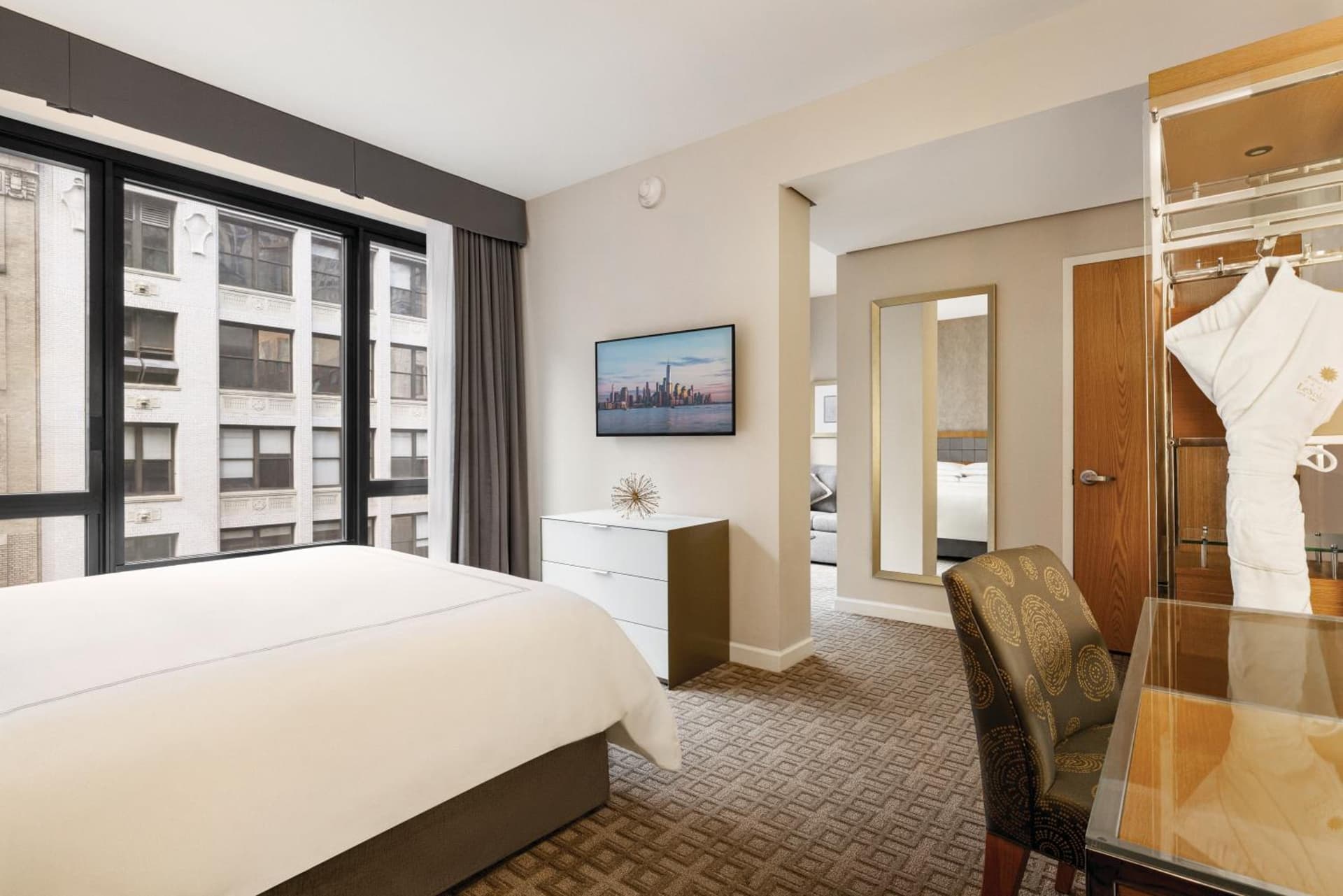 Executive Hotel Le Soleil New York gallery photo in New York, NY — image 54