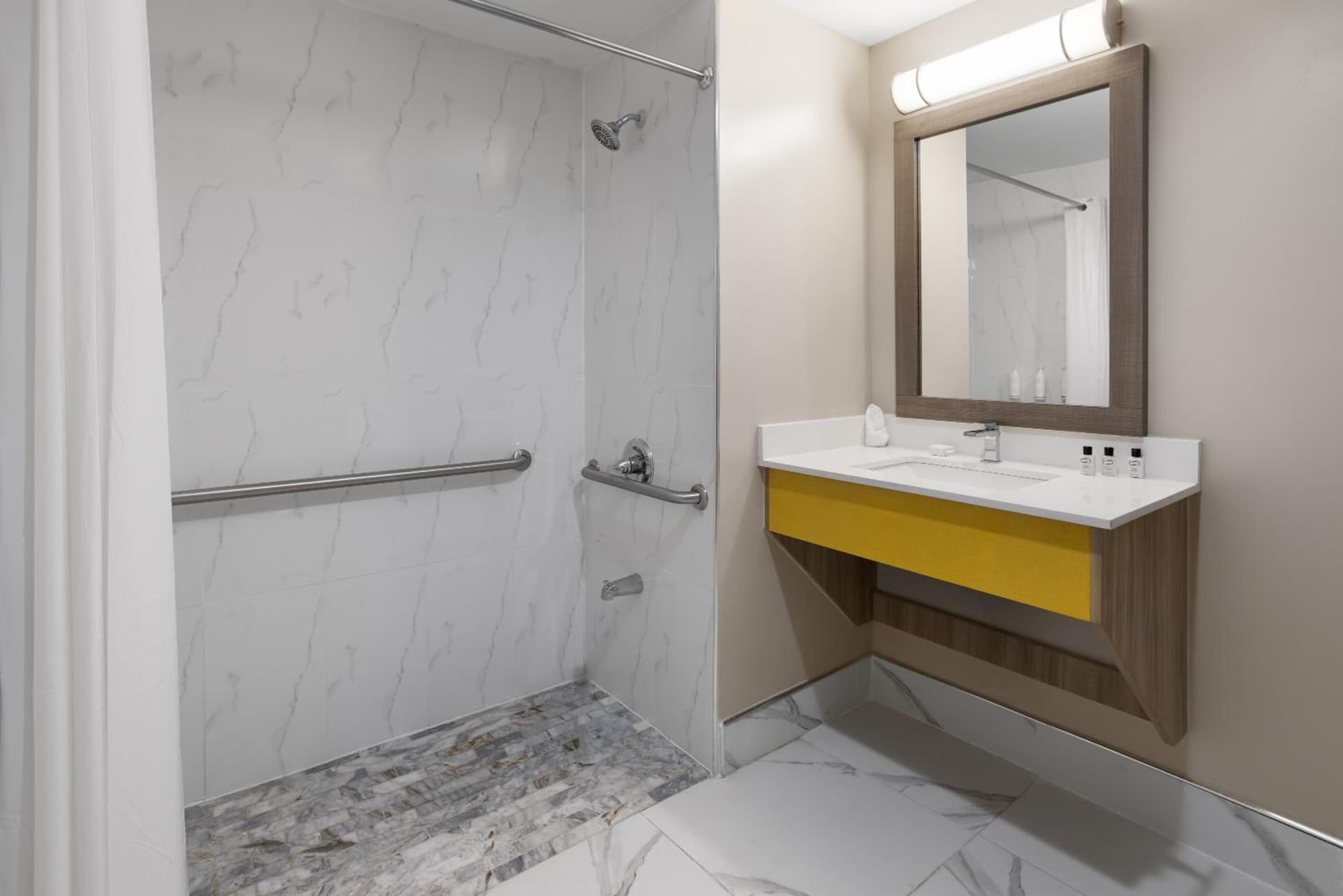 Days Inn by Wyndham Staten Island gallery photo in Staten Island, NY — image 20