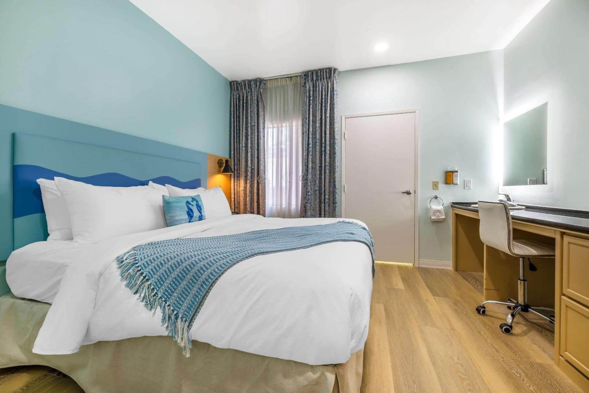 Quality Suites Downtown San Luis Obispo gallery photo in San Luis Obispo, CA — image 26