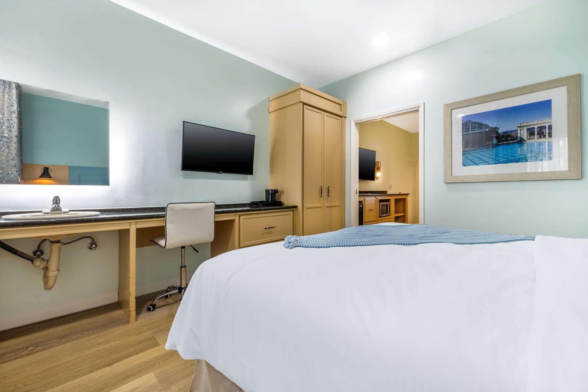 Quality Suites Downtown San Luis Obispo gallery photo in San Luis Obispo, CA — image 74