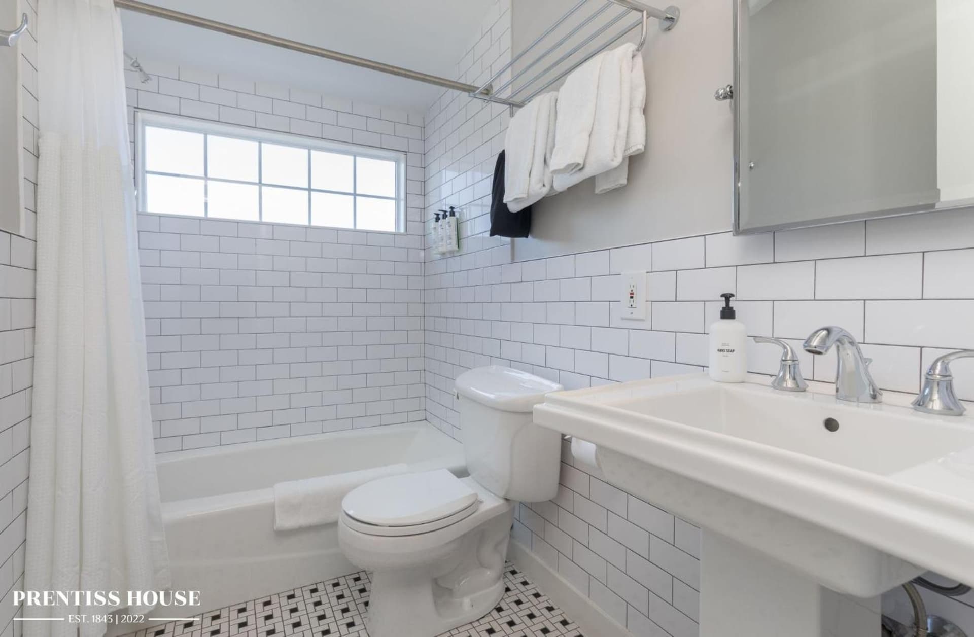 Prentiss House by Thatch gallery photo in Cambridge, MA — image 93