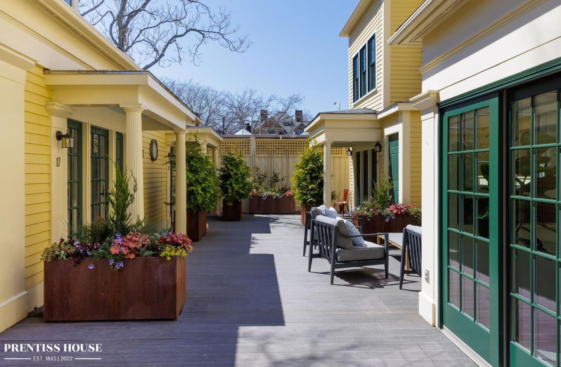 Prentiss House by Thatch gallery photo in Cambridge, MA — image 22