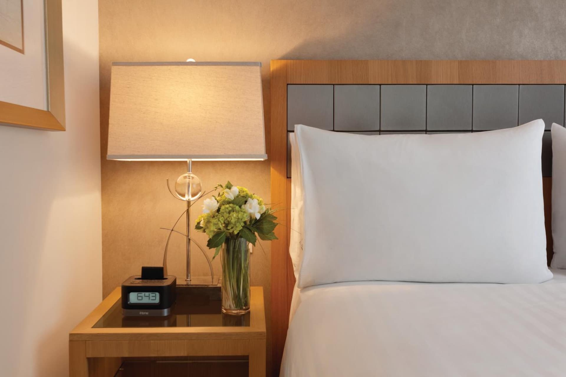 Executive Hotel Le Soleil New York gallery photo in New York, NY — image 35