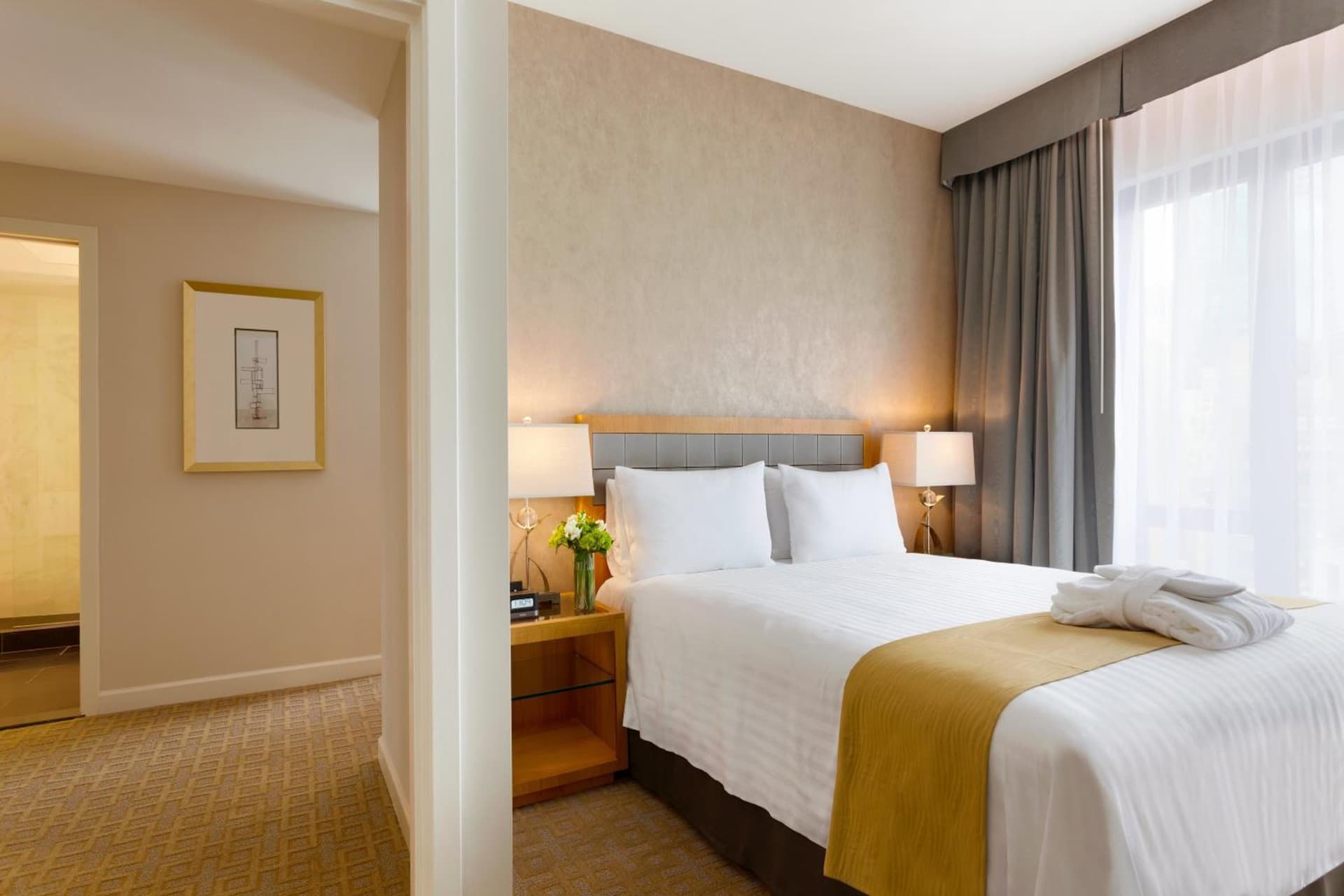 Executive Hotel Le Soleil New York gallery photo in New York, NY — image 30