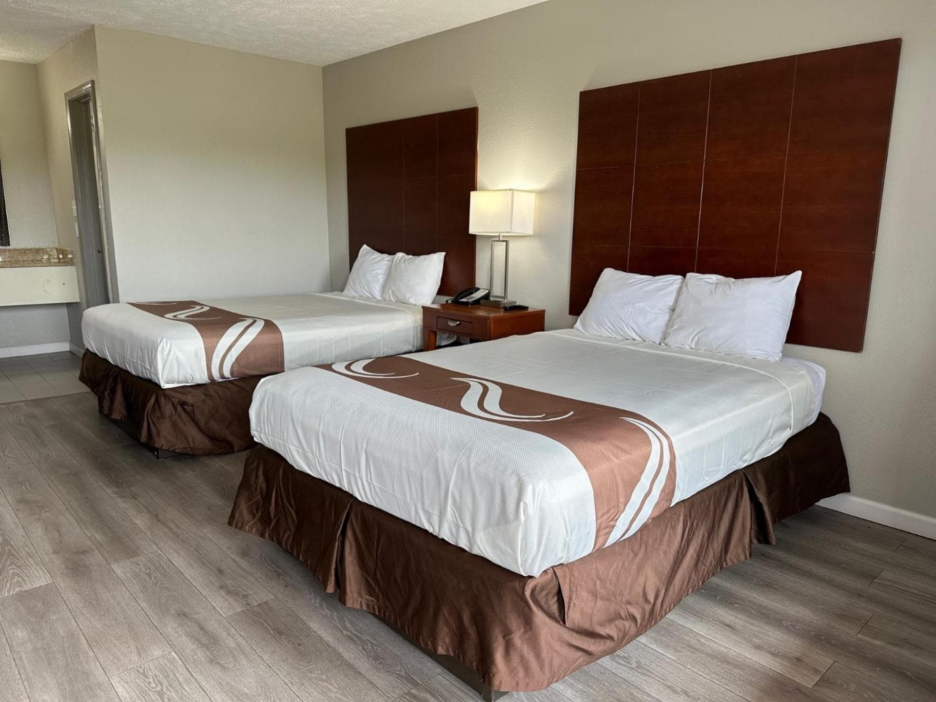 Express Inn New Albany I 22 property views in New Albany, MS — gallery photo 3