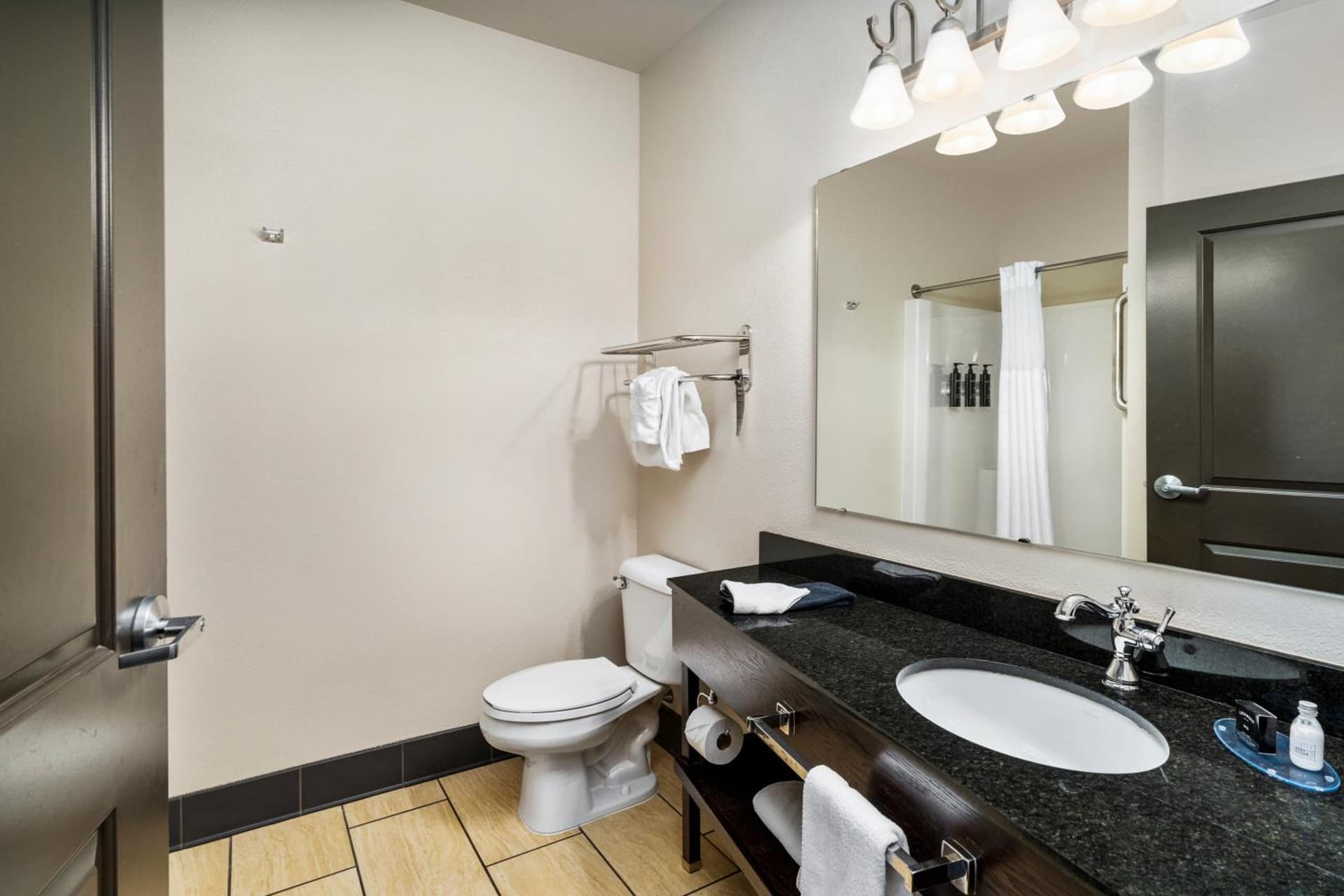 Park Point Marina Inn gallery photo in Duluth, MN — image 77