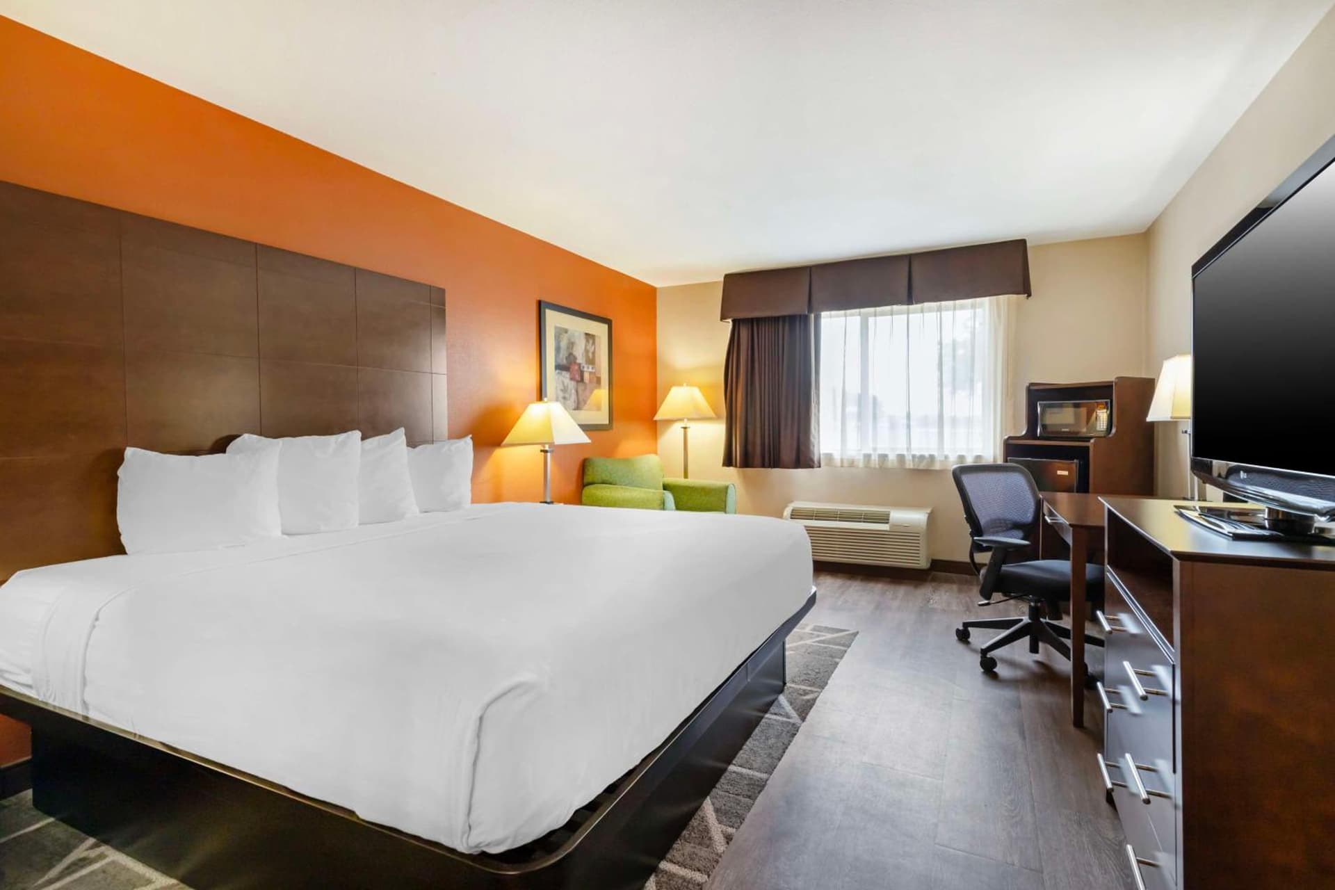 Best Western Inn & Suites New Braunfels gallery photo in New Braunfels, TX — image 4