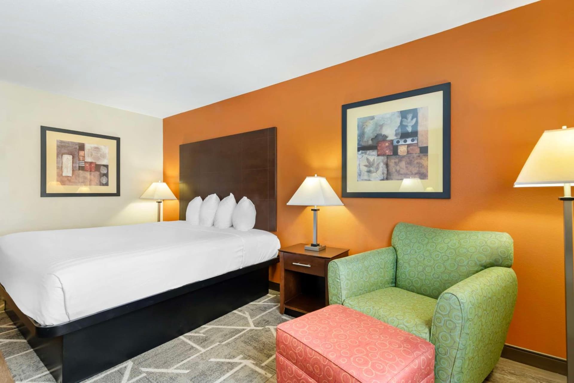 Best Western Inn & Suites New Braunfels gallery photo in New Braunfels, TX — image 18